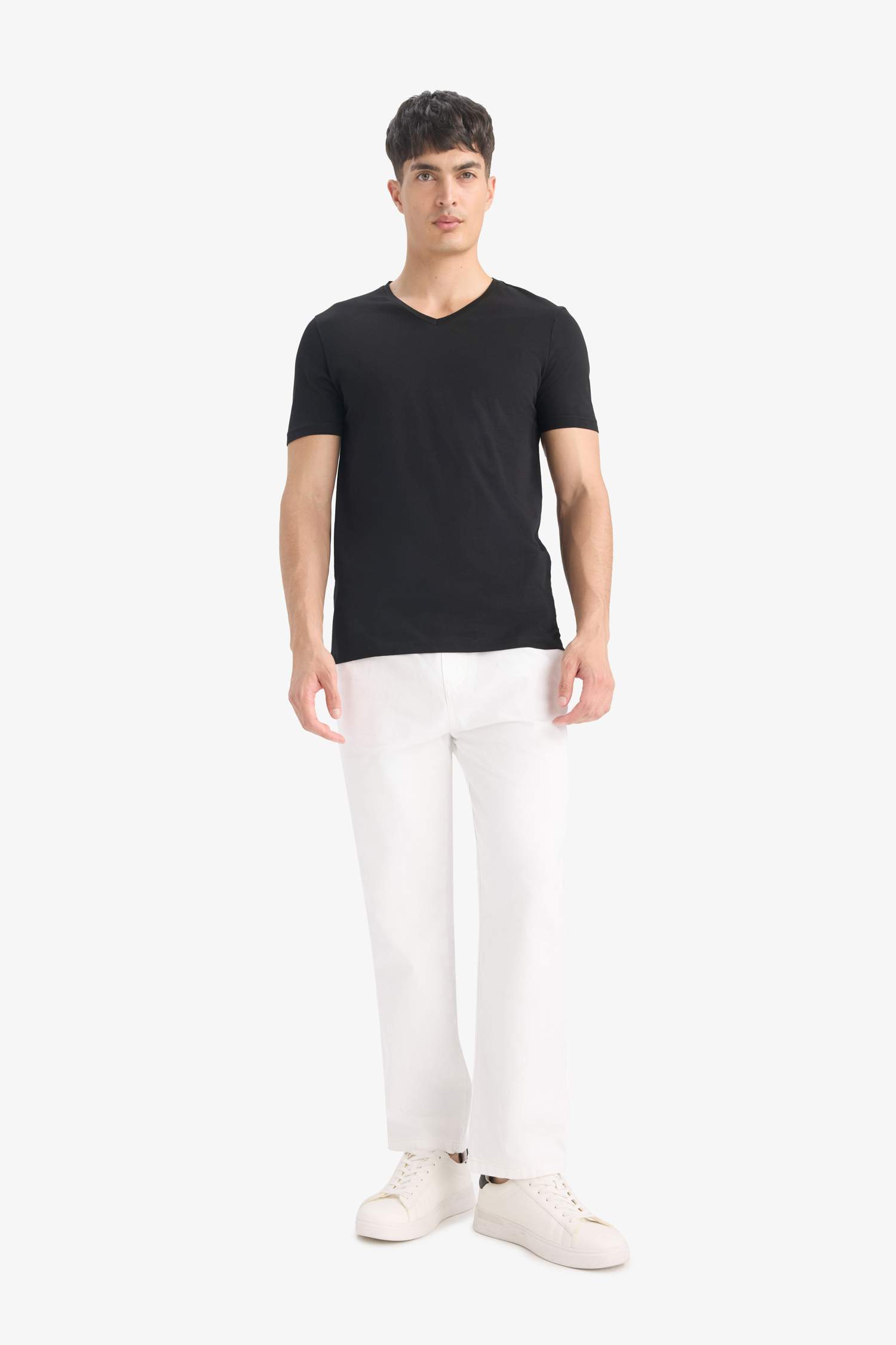 %100 Pamuk Slim Fit Dar Kesim V Yaka Basic Düz Kısa Kollu Siyah Tişört