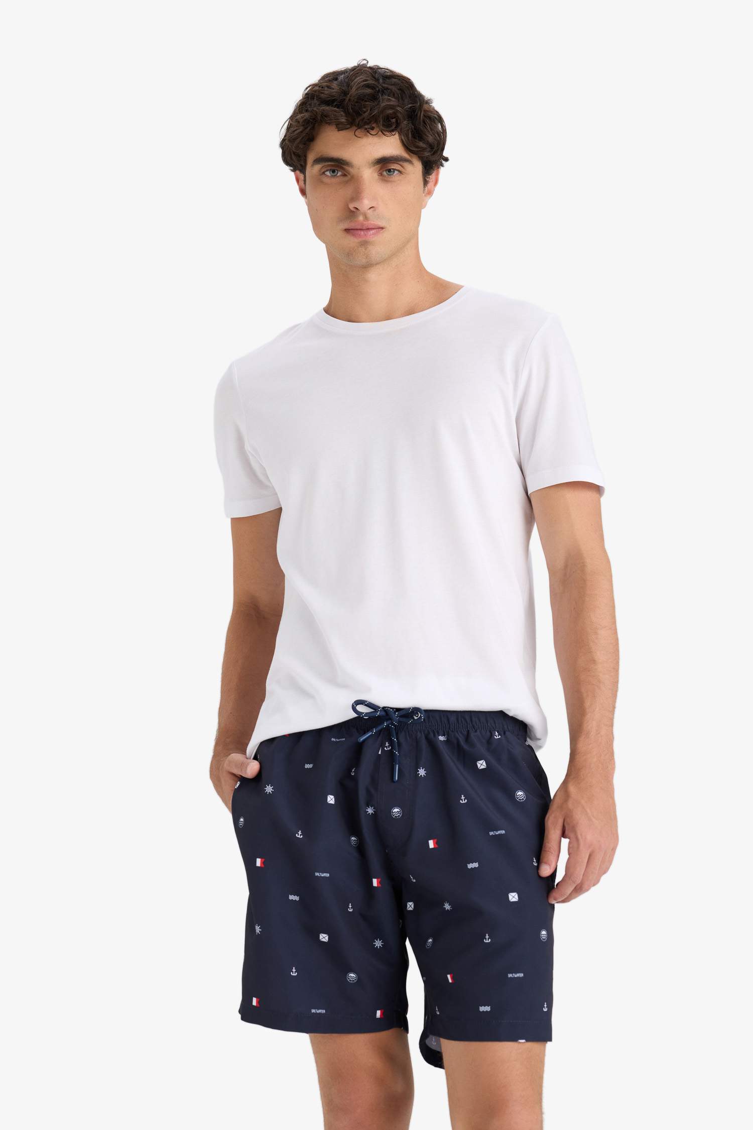 Regular Fit Desenli File Astarlı Kısa Boy Deniz Şortu