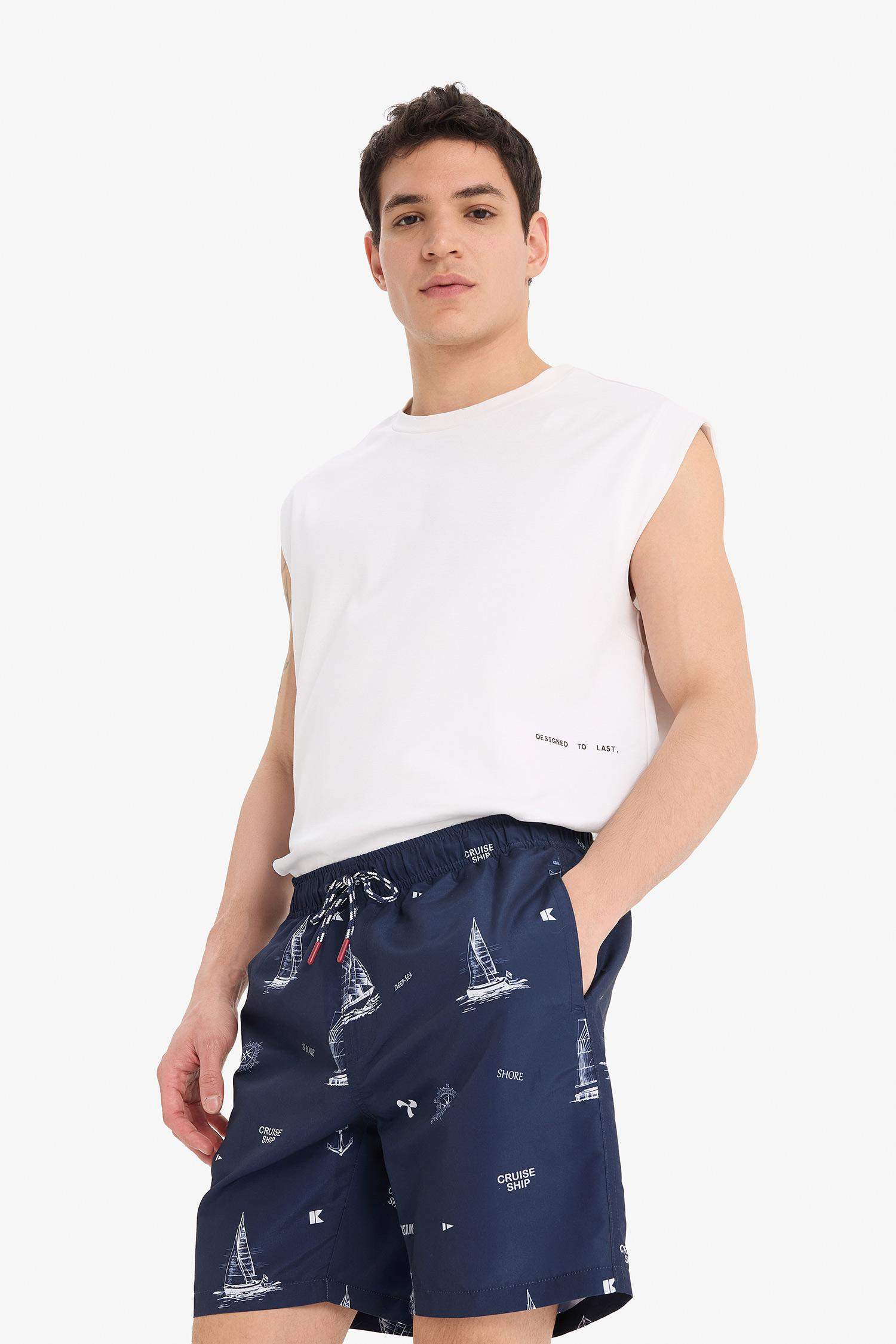 Regular Fit Desenli File Astarlı Kısa Boy Deniz Şortu