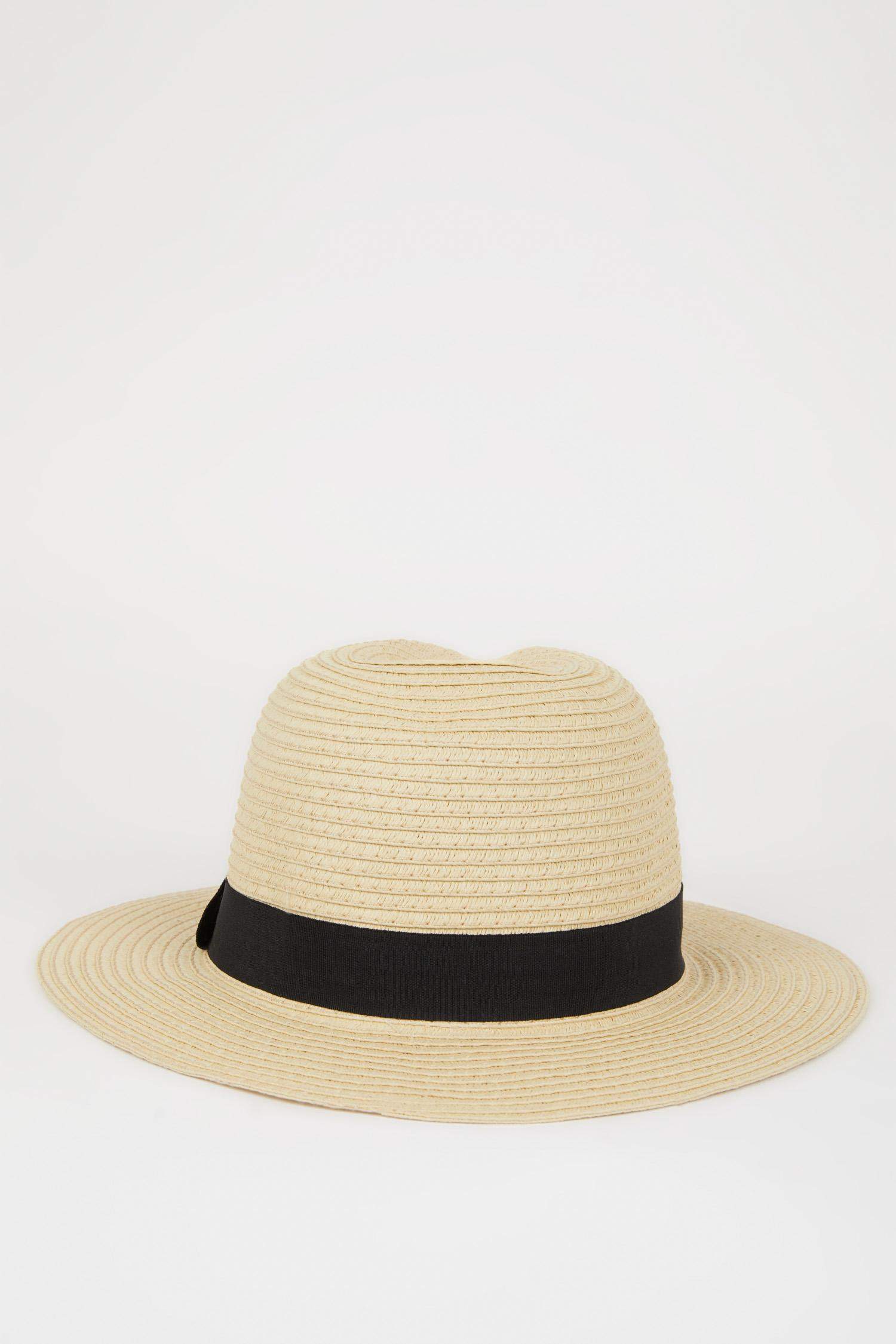 Женская соломенная шляпа