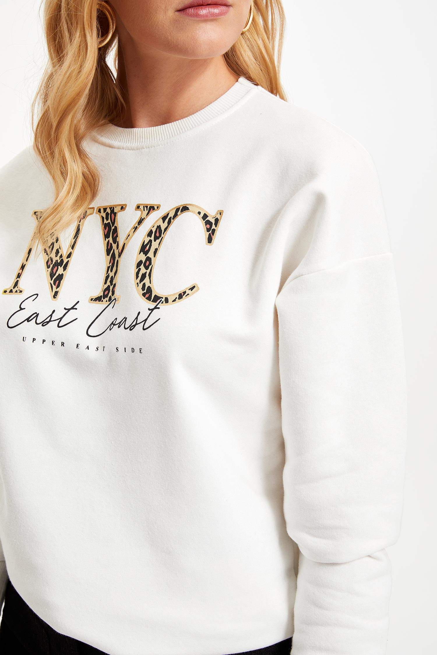 Defacto Baskılı Sweatshirt. 4