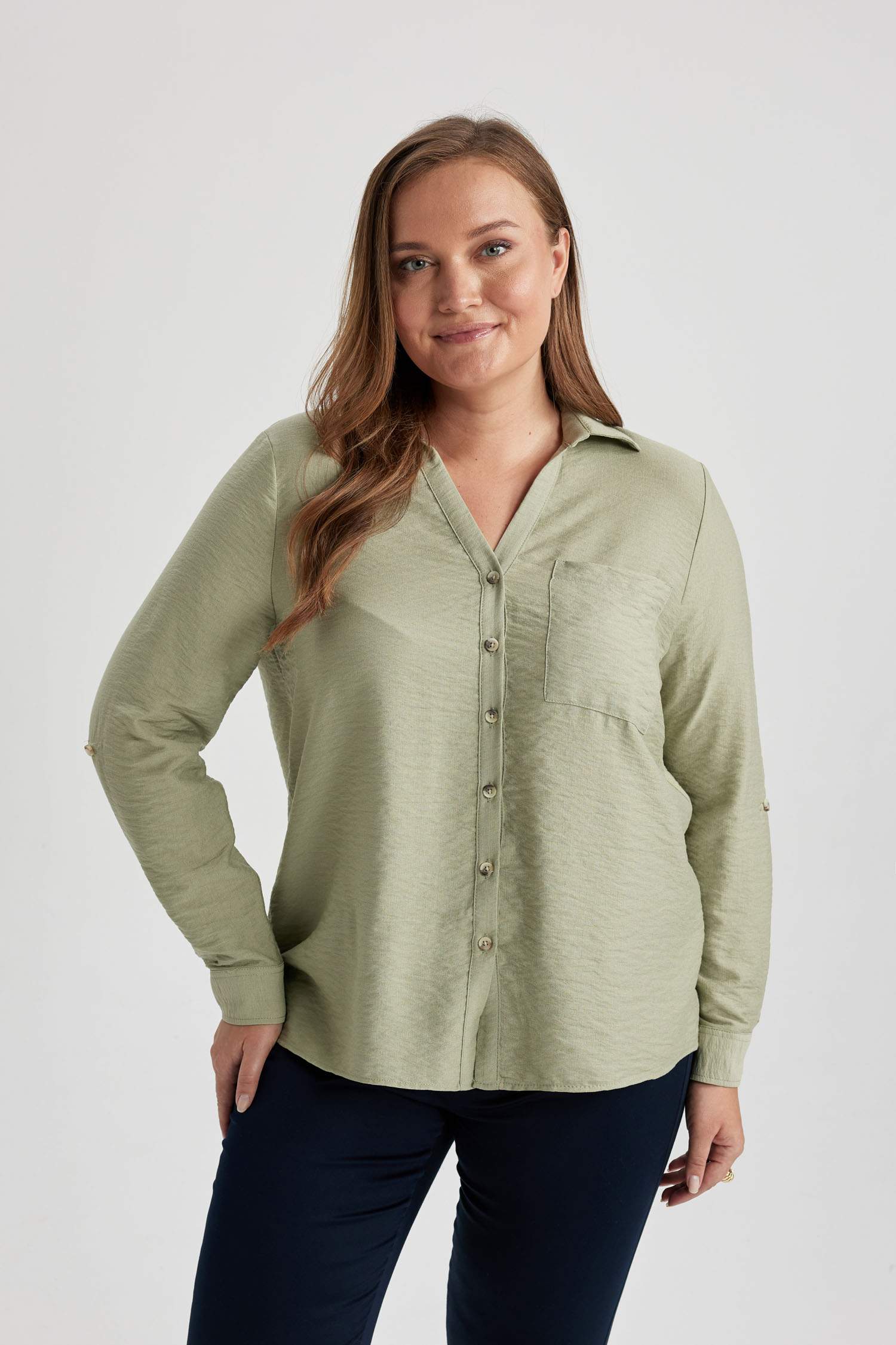 Рубашка стандартного кроя с длинным рукавом