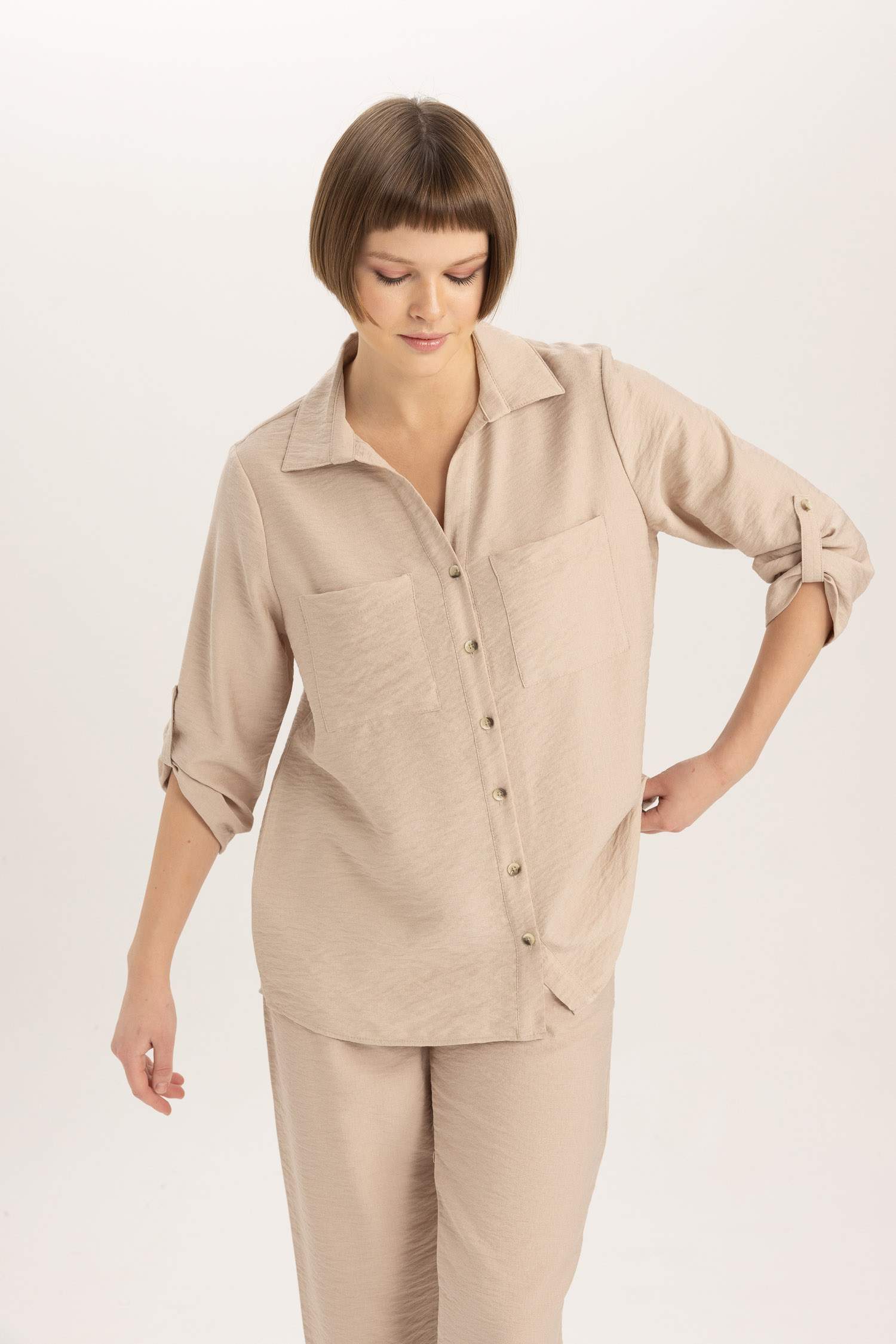 قميص ردن طويل قصة عادية