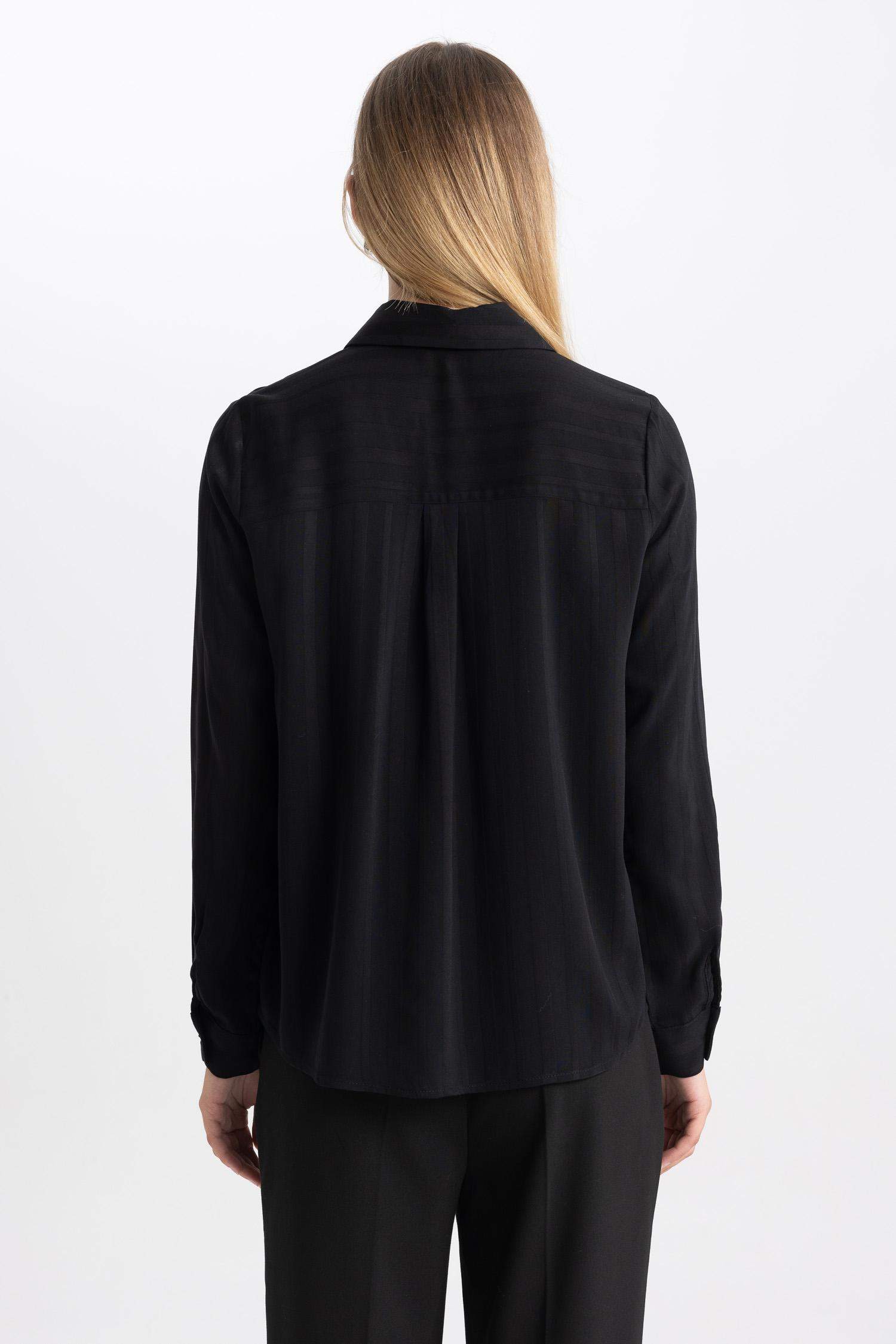 Chemise Coupe Régulière à Manches Longues