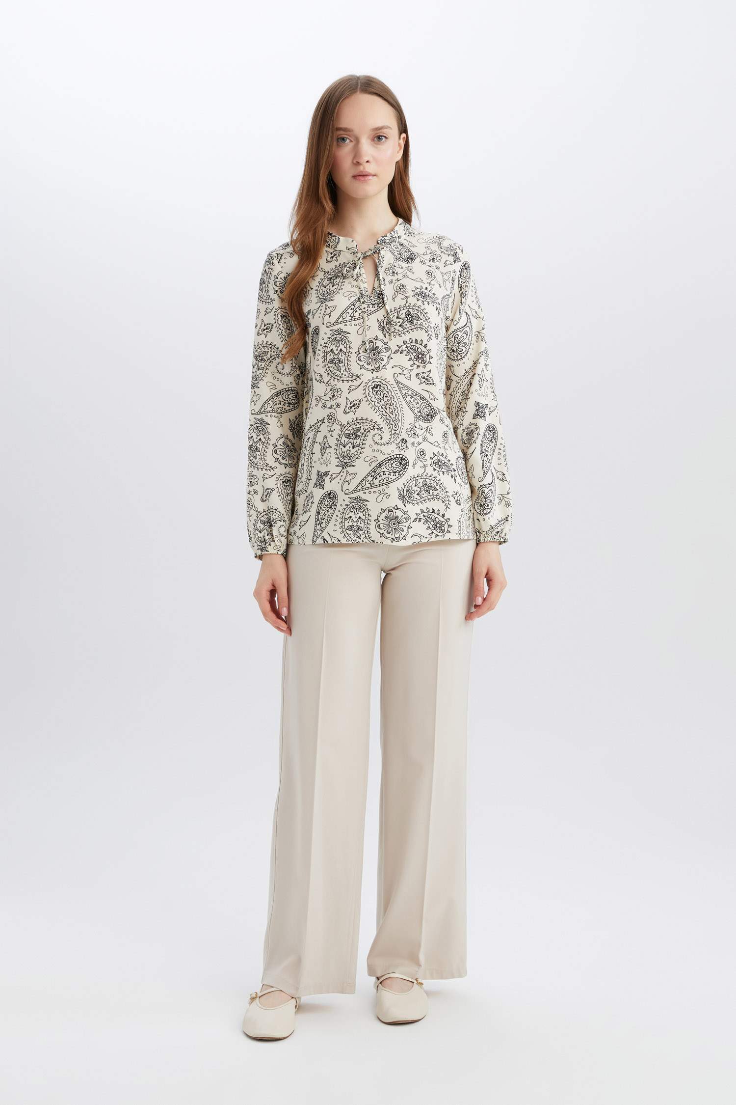 қалыпты пішім басып шығарылған с мойын Ұзын Жеңді Блуза