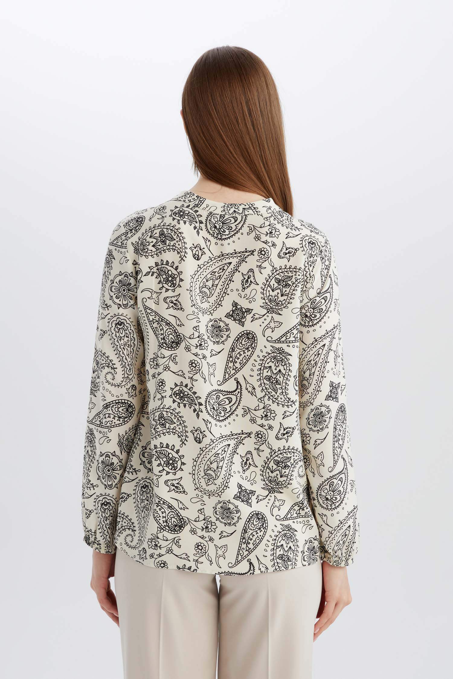 қалыпты пішім басып шығарылған с мойын Ұзын Жеңді Блуза