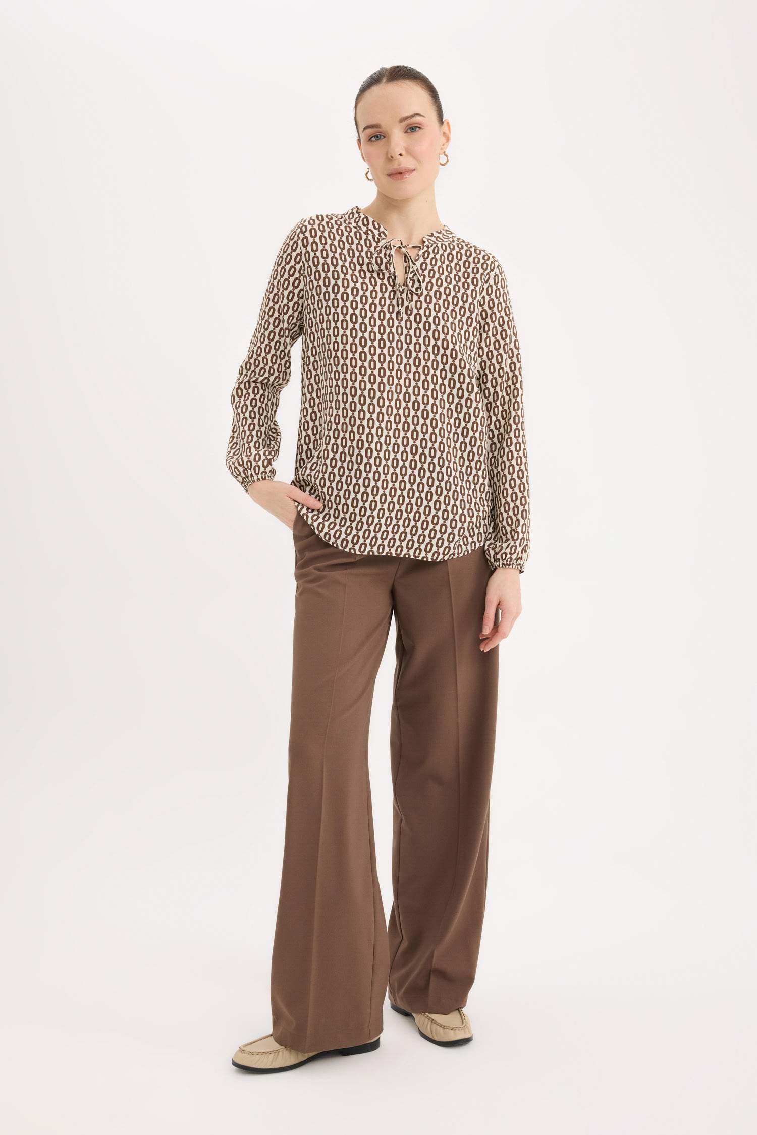 Regular Fit Crew Neck Printed Long Sleeve Blouse