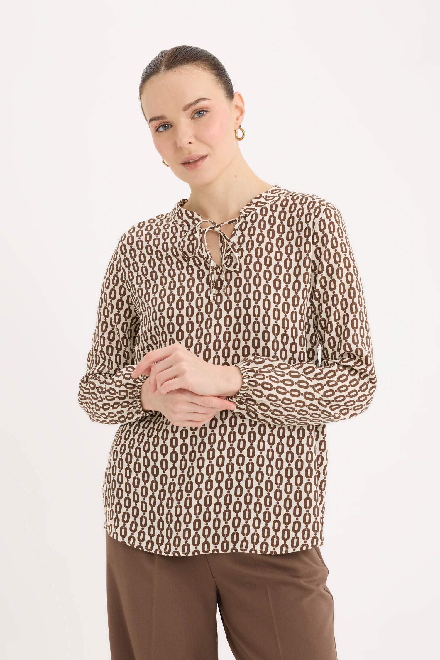 Regular Fit Crew Neck Printed Long Sleeve Blouse