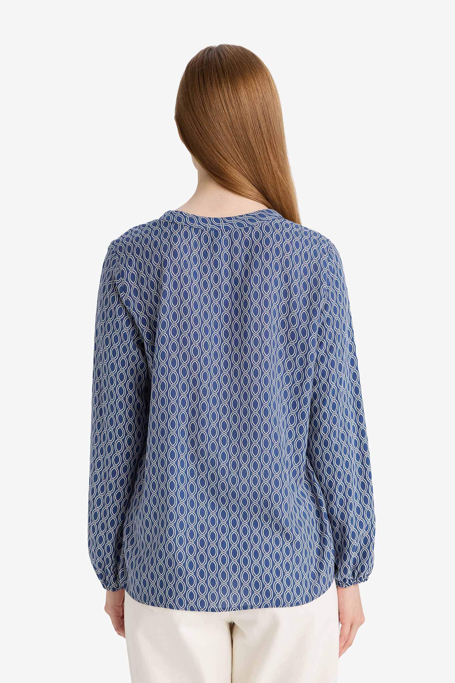 Regular Fit Bağcıklı Yaka Desenli Uzun Kollu Bluz