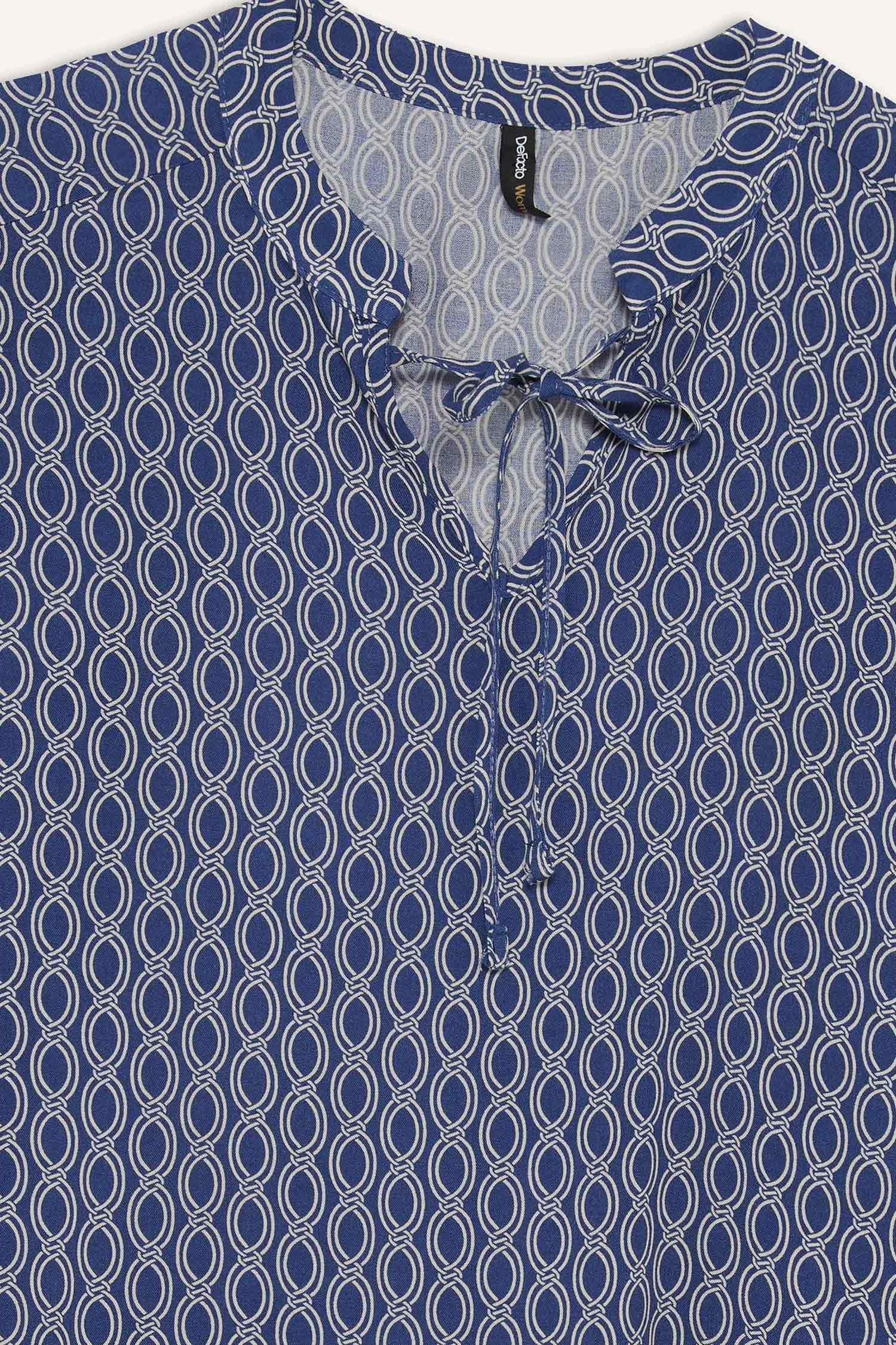 Regular Fit Bağcıklı Yaka Desenli Uzun Kollu Bluz