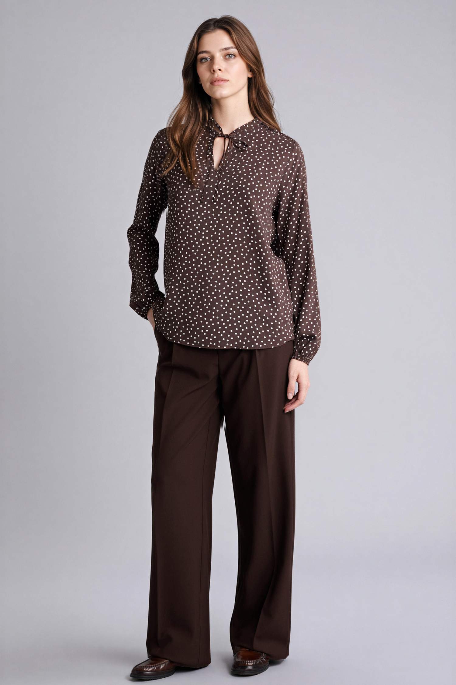 بلوزة كم طويل مطبوع قصة عادية بياقة مستديرة