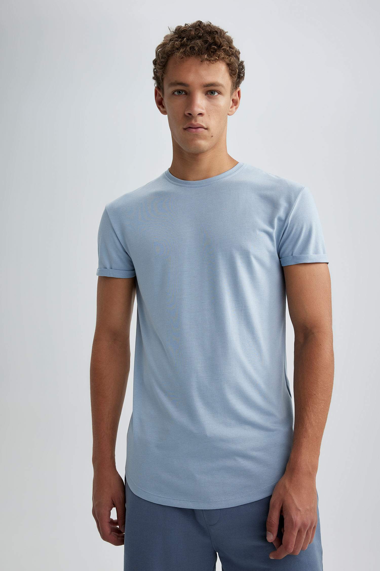 дөңгелек жаға Қысқа жеңді футболка