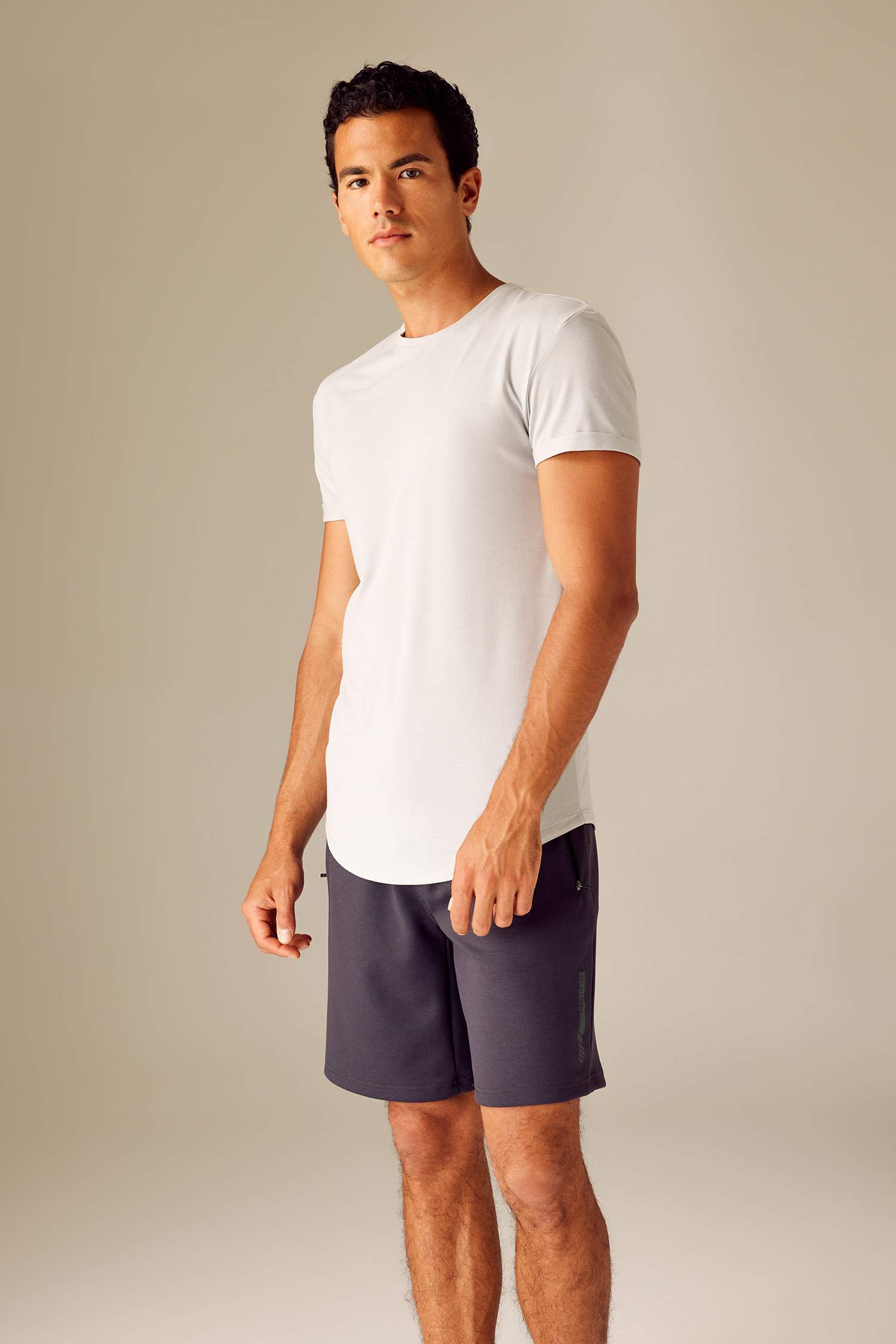 Long Muscle Fit Crew Neck Basic T-Shirt