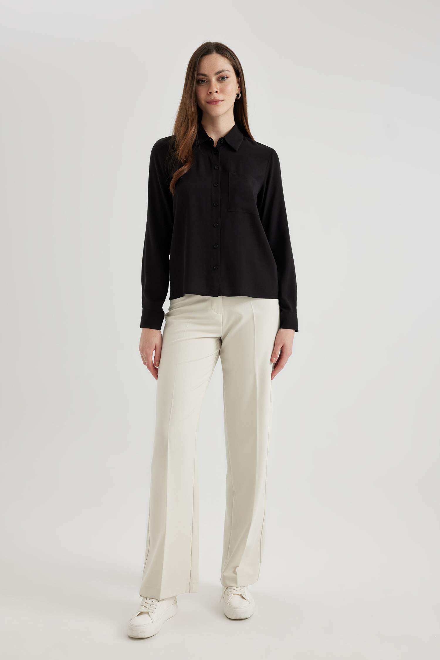 قميص كم طويل قصة عادية