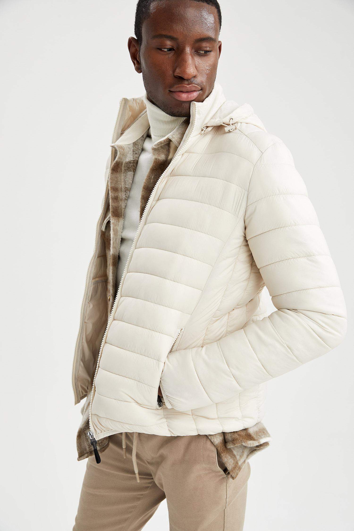 Su İtici Hafif Şişme Mont Slim Fit Dar Kesim Kapüşonlu Fermuarlı Cepli Mevsimlik