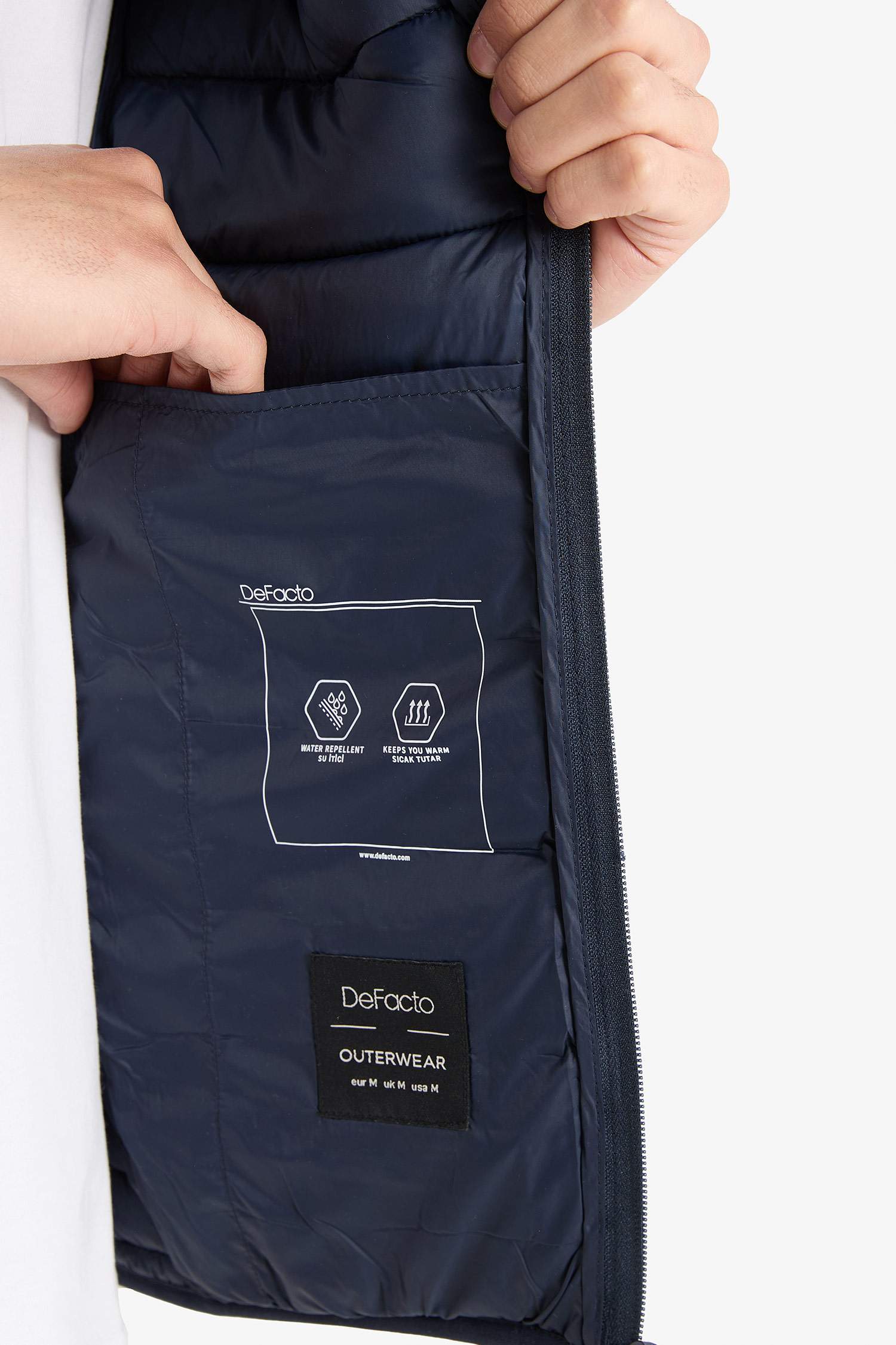 Su İtici Slim Fit Dar Kesim İç Cep Detaylı Kapüşonlu Fermuarlı Cepli Şişme Mont