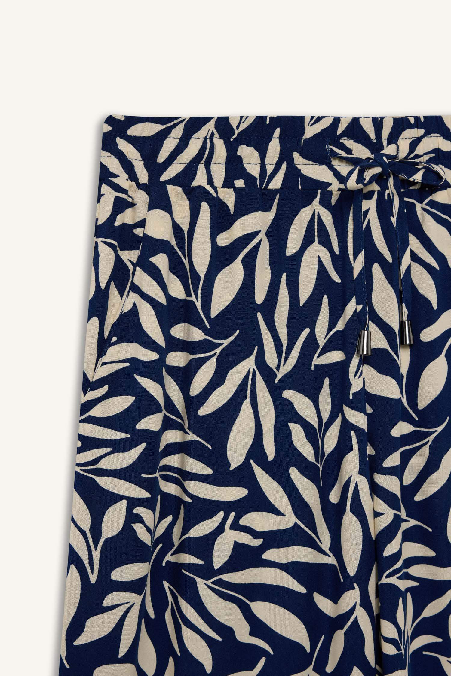 Viscose High Waist Crop Fit Capri