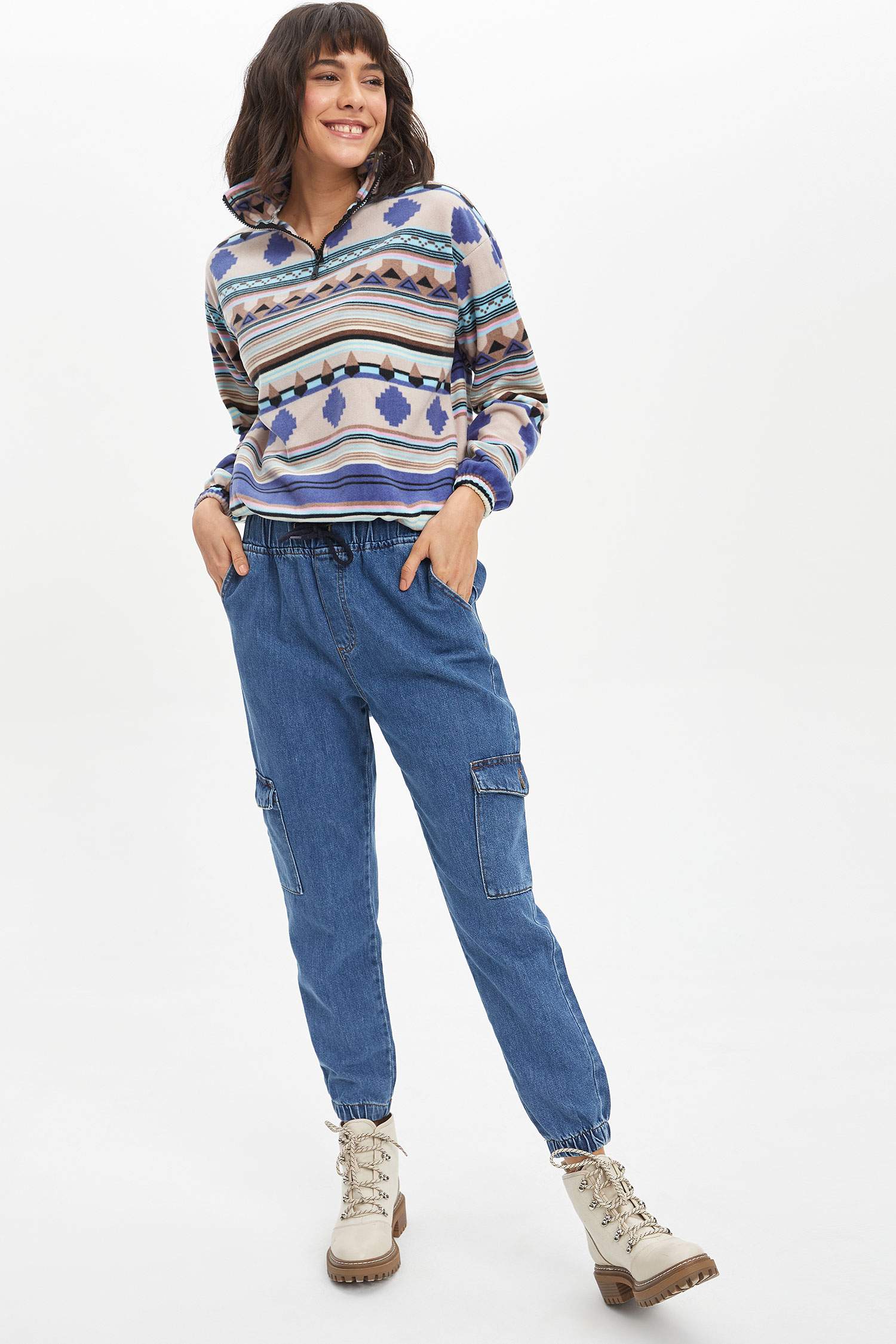 Defacto Örme Sweatshirt. 2
