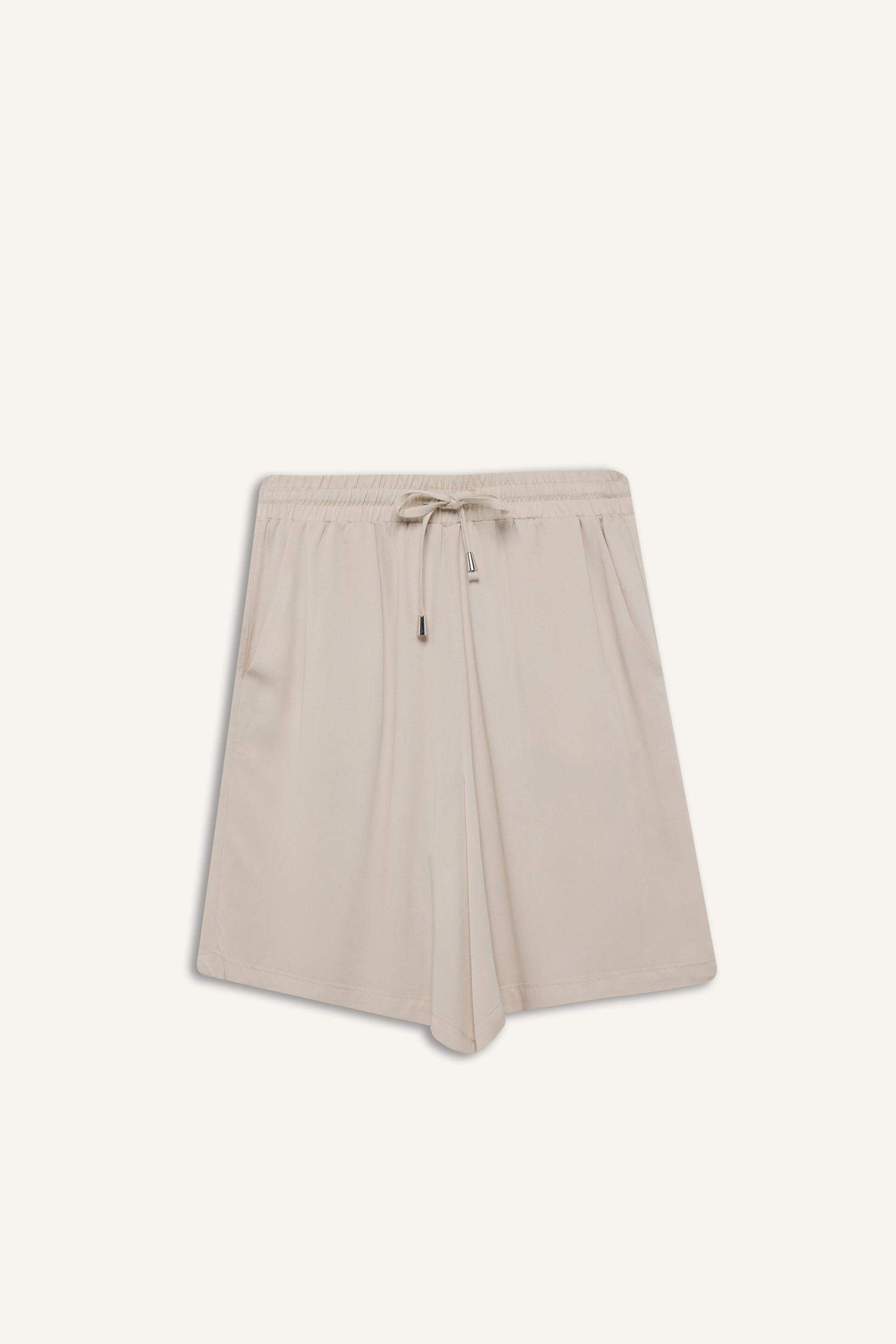 Вискозные Шорты с Высокой Талией и Короткими Штанинами