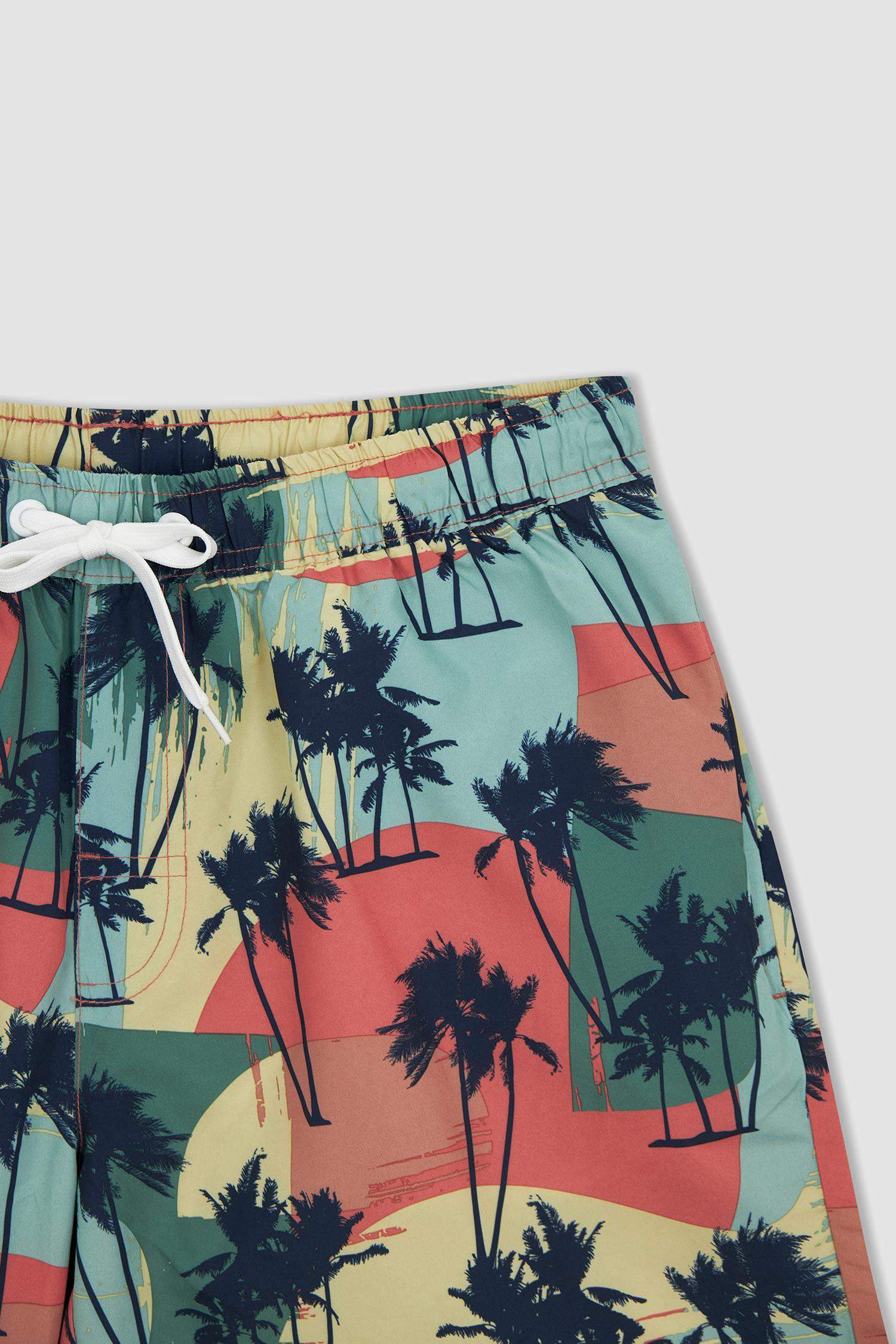 شورت بحر قصير