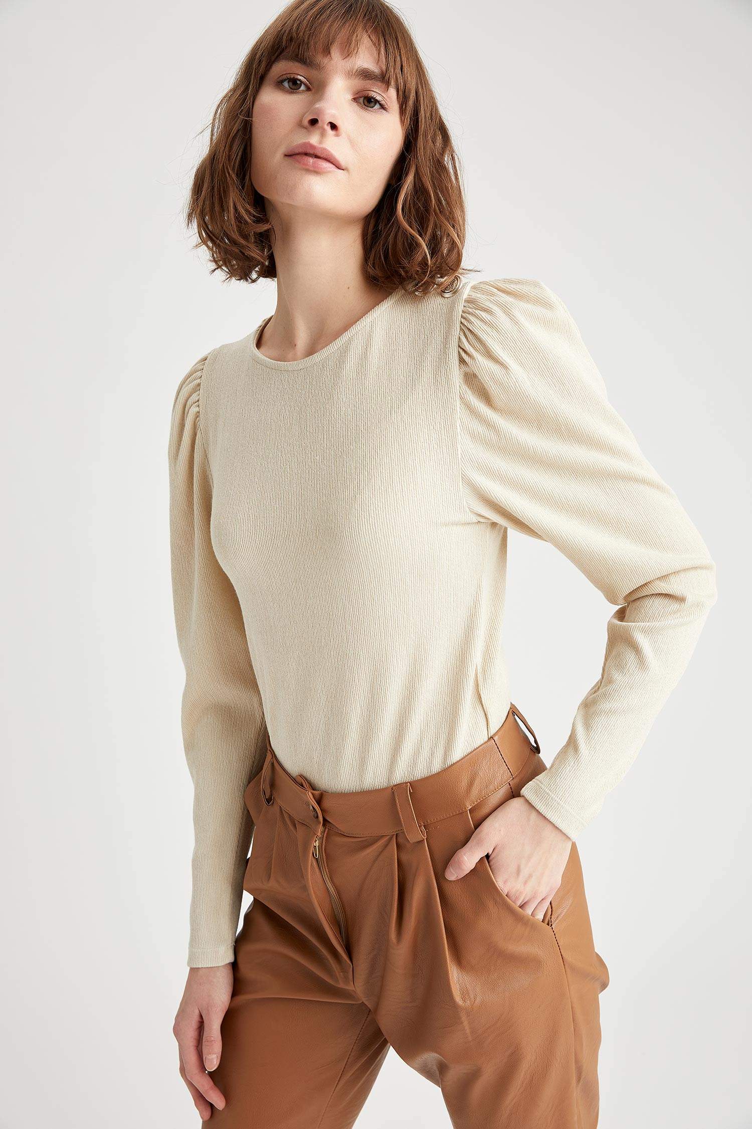 Bej Kadin Balon Kol Uzun Kollu Tisort 1169281 Defacto