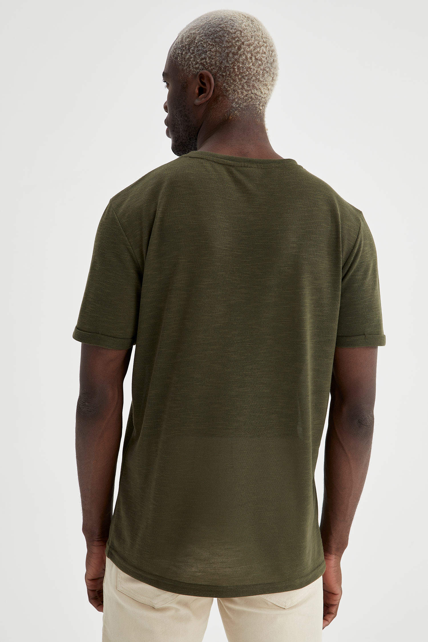 Khaki MAN Regular Fit Neck Cotton T-Shirts 1182796 | DeFacto