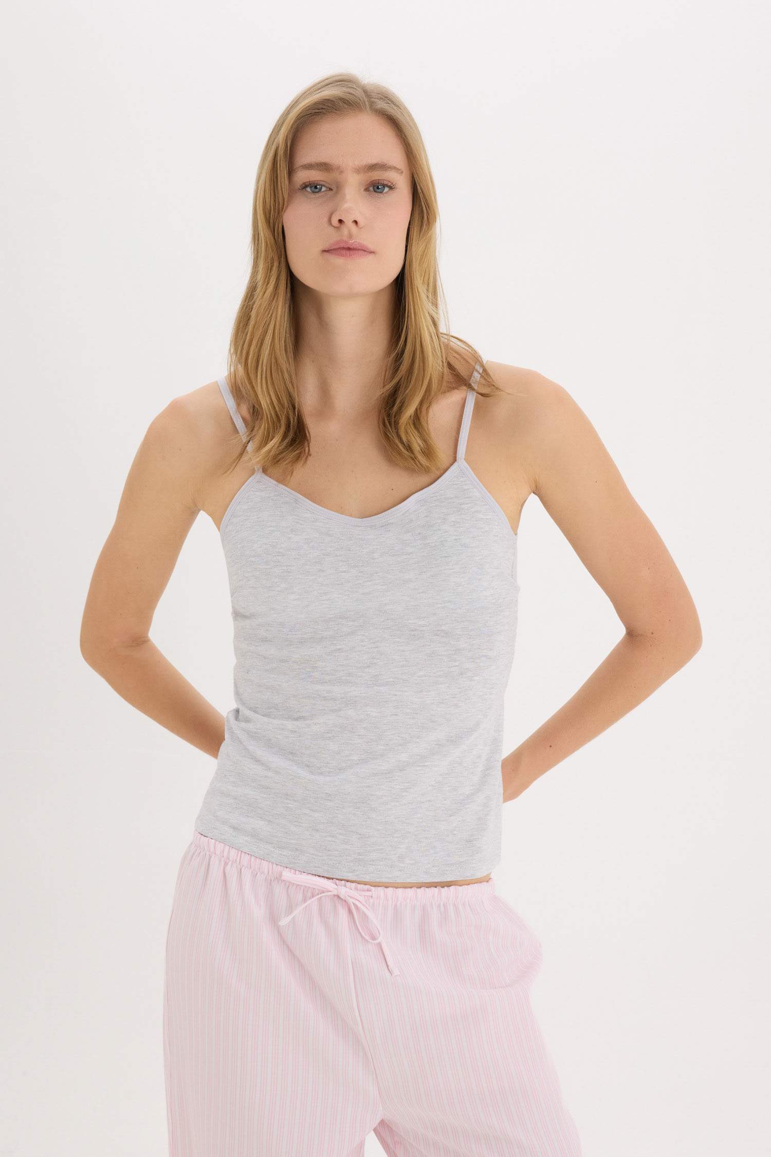 Әйелдерге Fall in Love қалыпты пішім Ішкөйлек