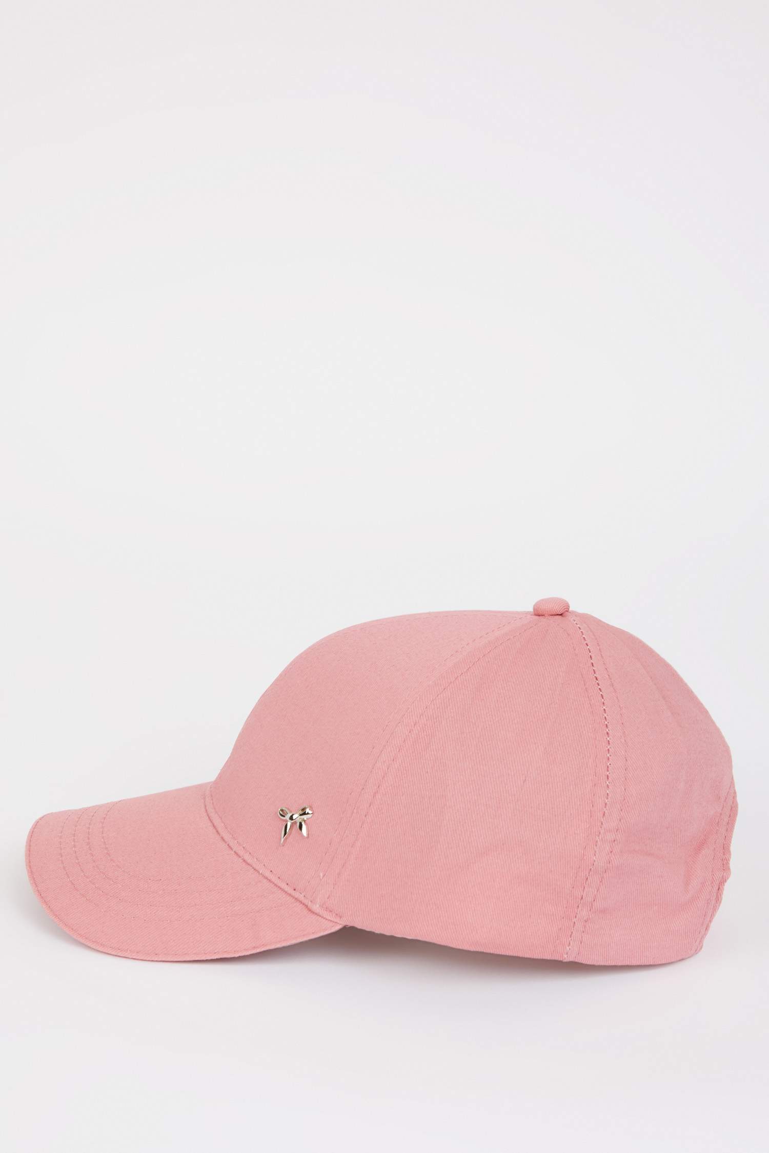 Женская бейсболка