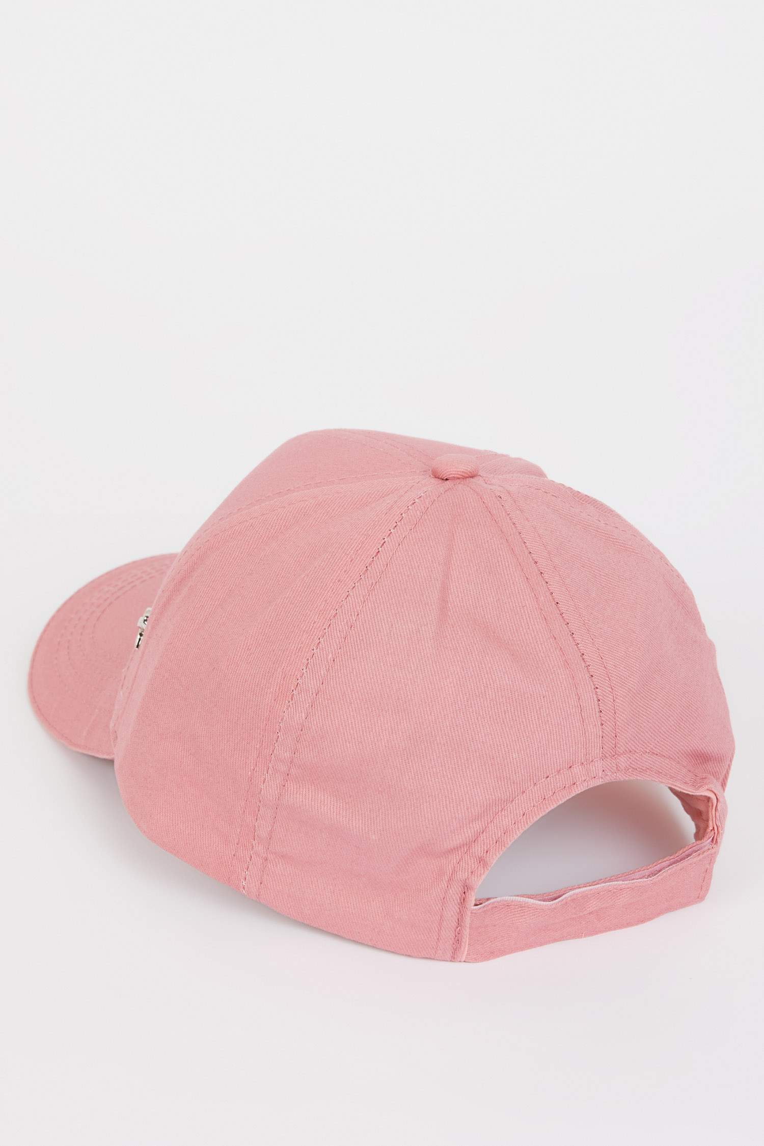 Женская бейсболка