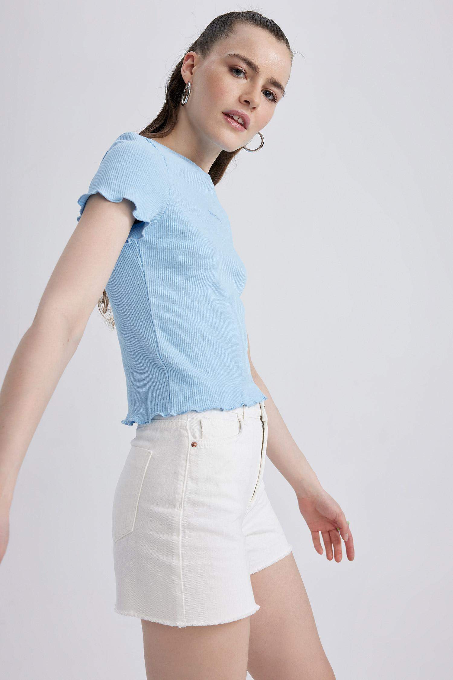 تيشيرت وافل برقبة مستديرة