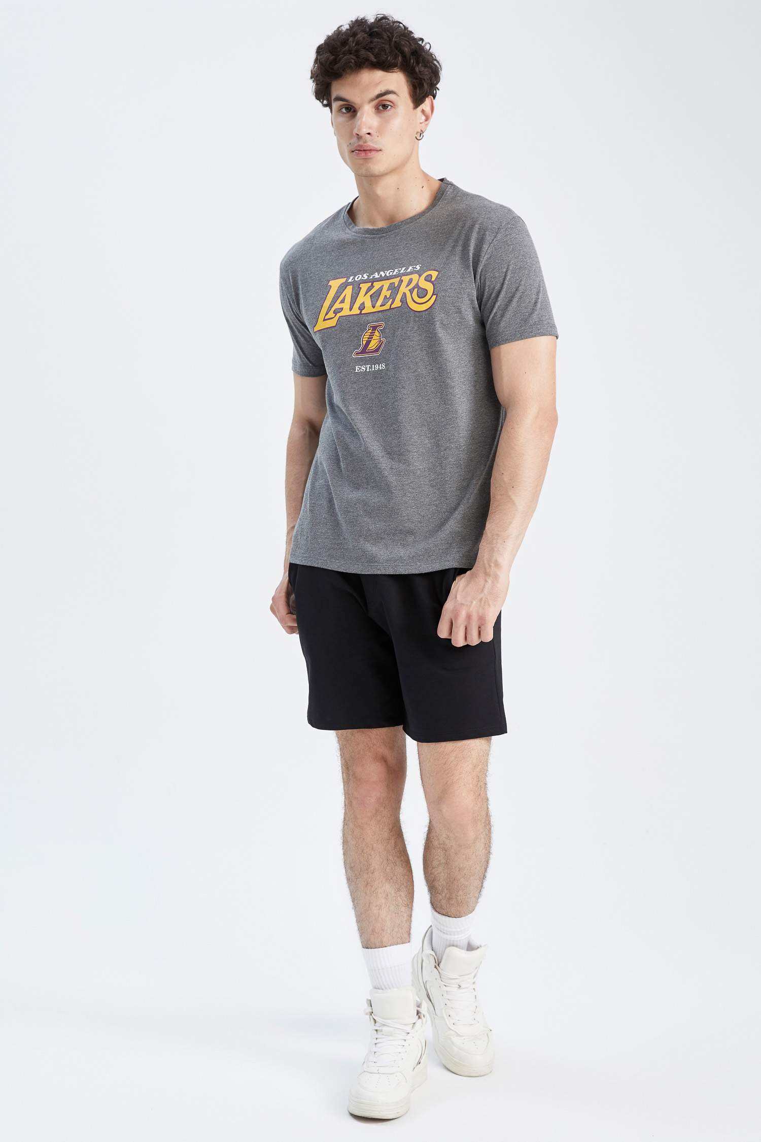 Defacto Fit NBA Los Angeles Lakers Licensed Cotton Combed T-Shirt