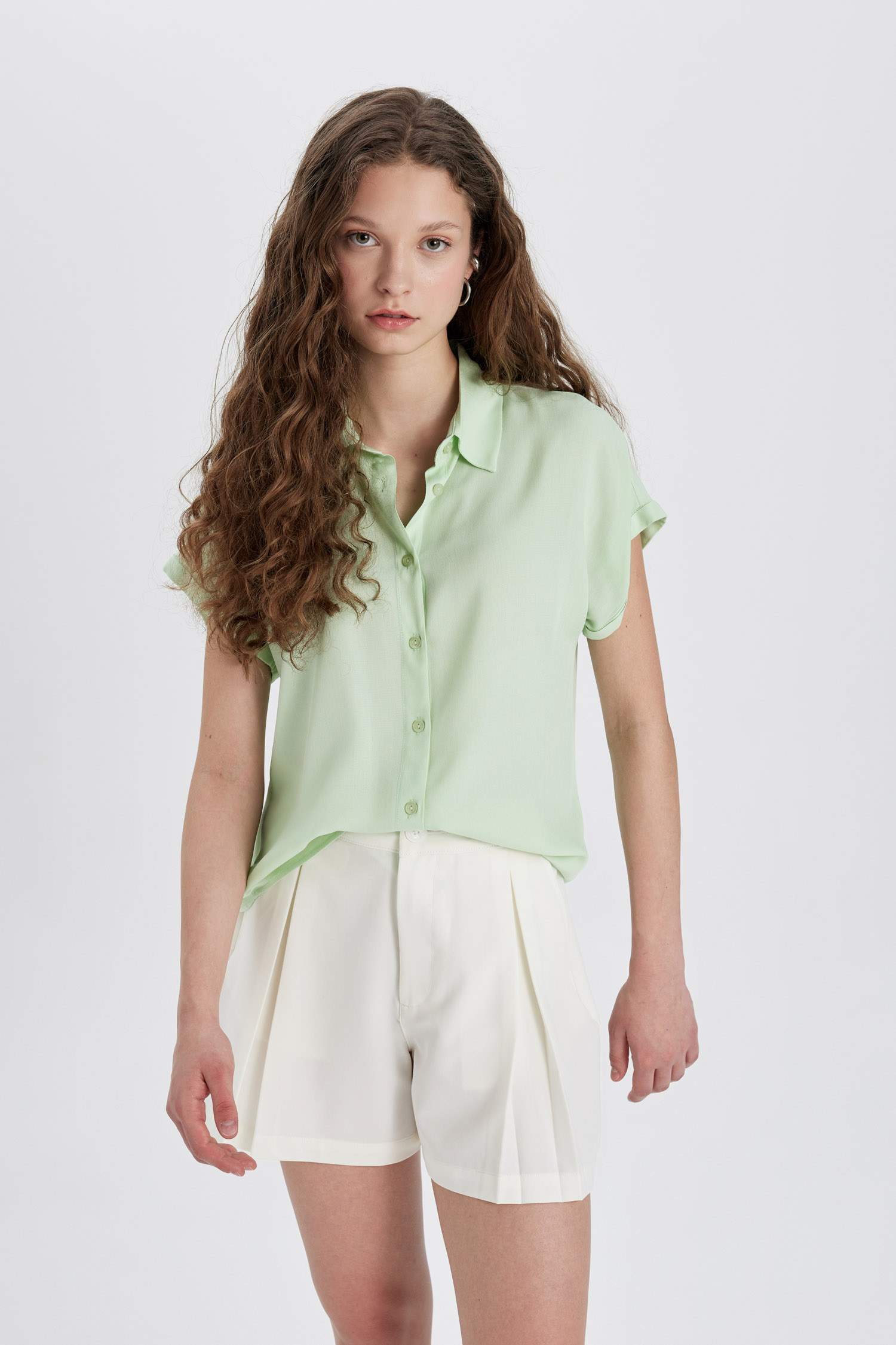 Regular Fit Basic Düz Kısa Kollu Gömlek