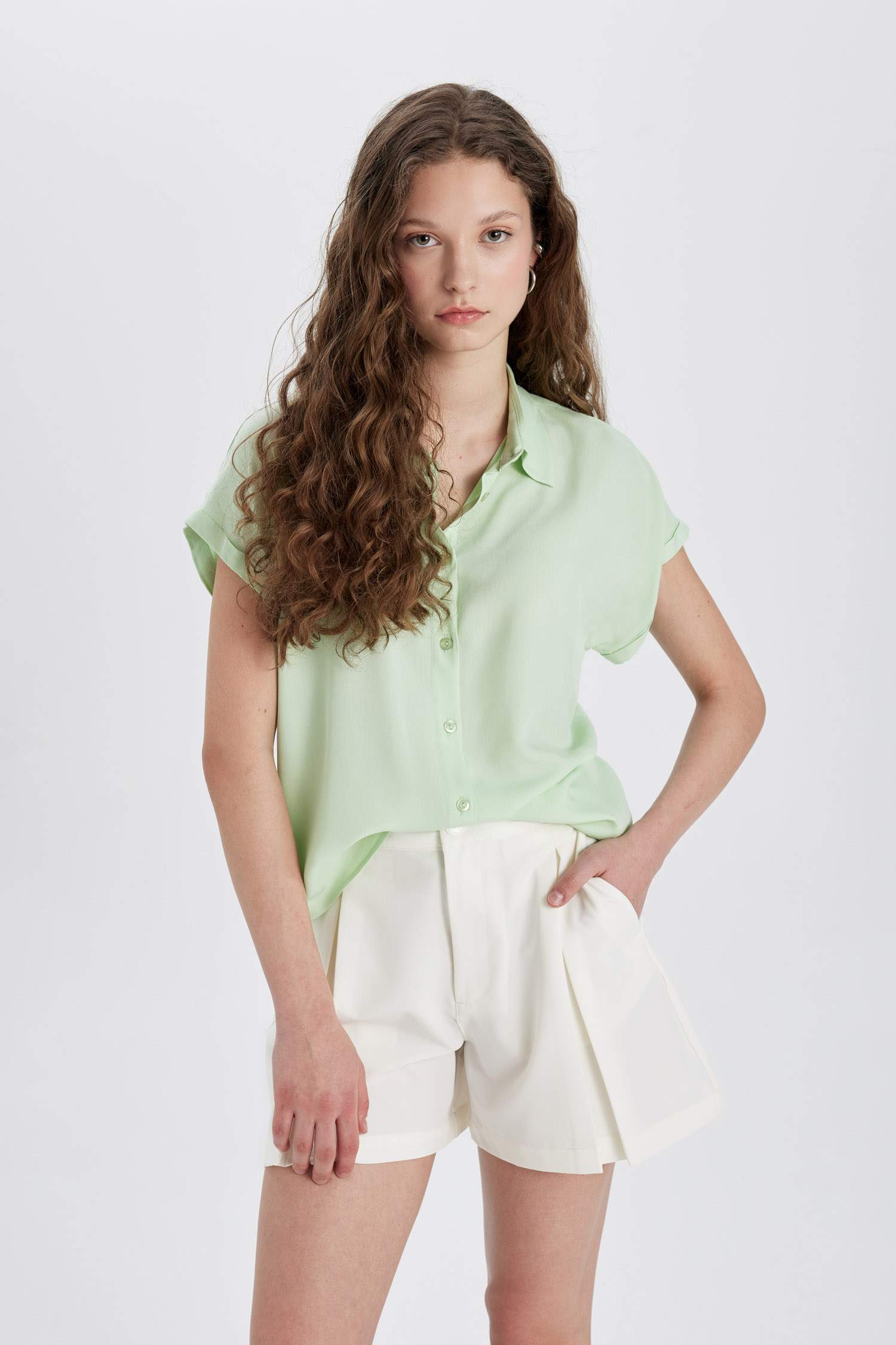 Regular Fit Basic Düz Kısa Kollu Gömlek