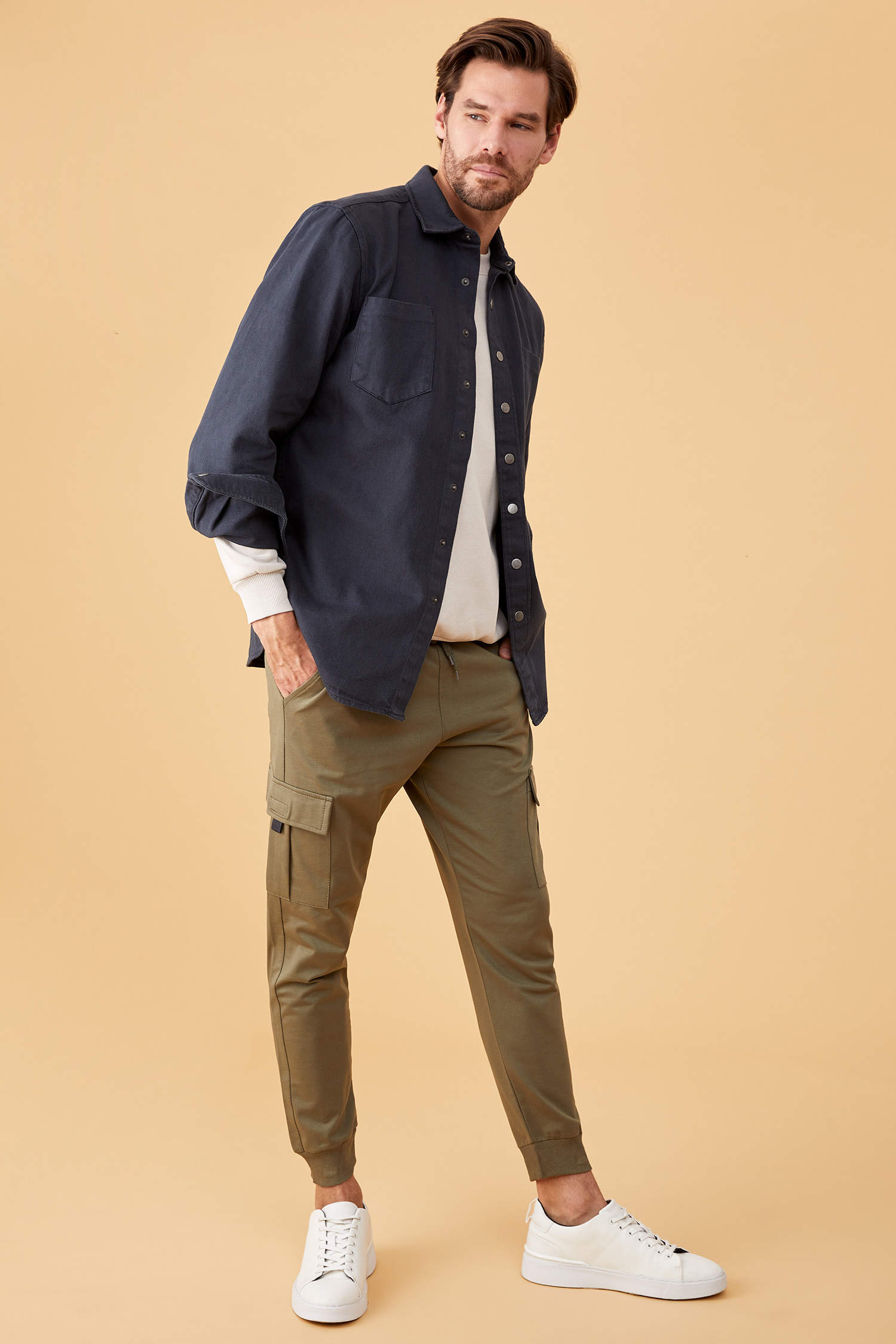 Khaki MAN Extra Slim Fit Trousers 1169189 | DeFacto