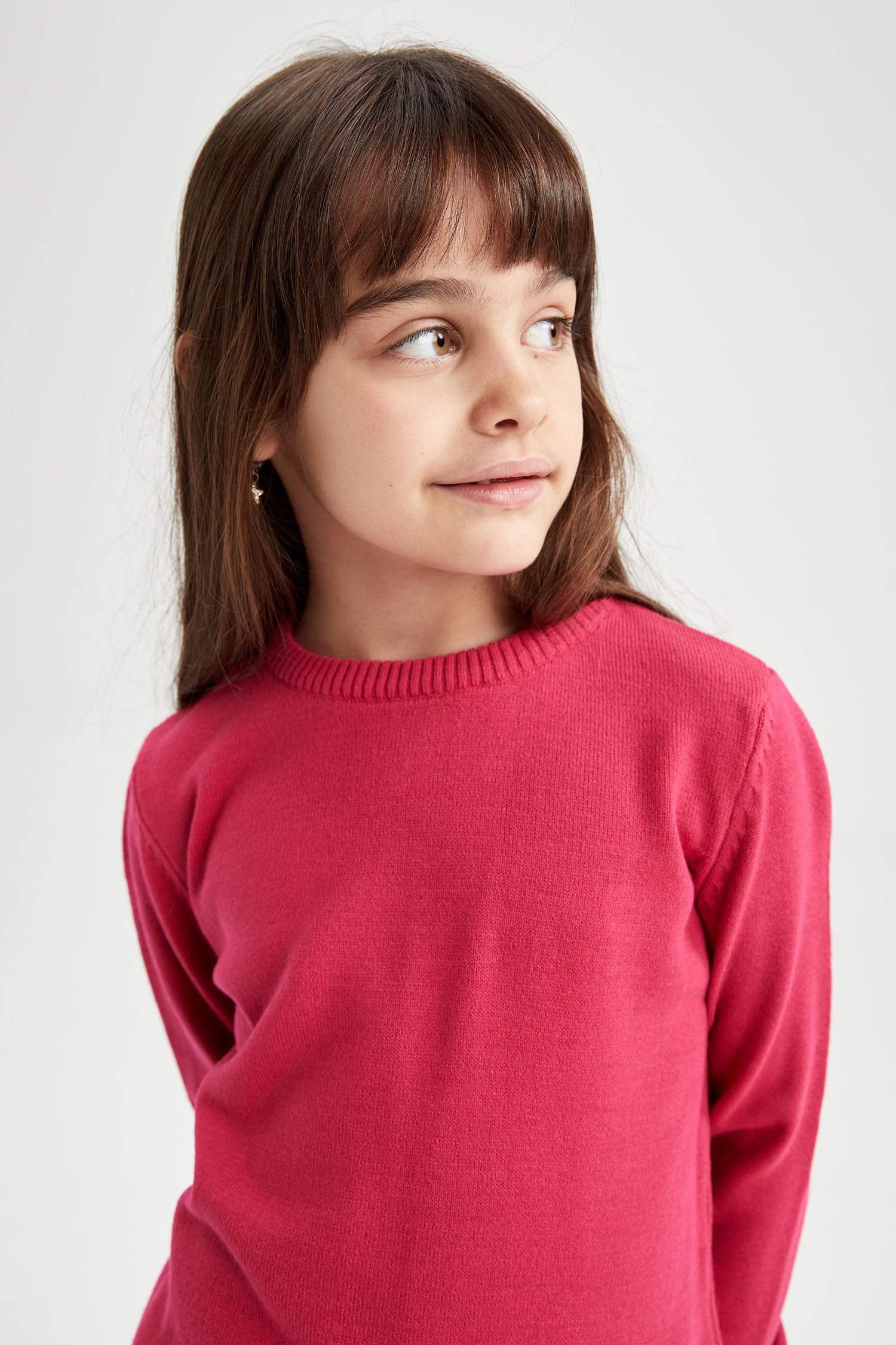 بلوز صوف بناتي قصة عادية بياقة مستديرة