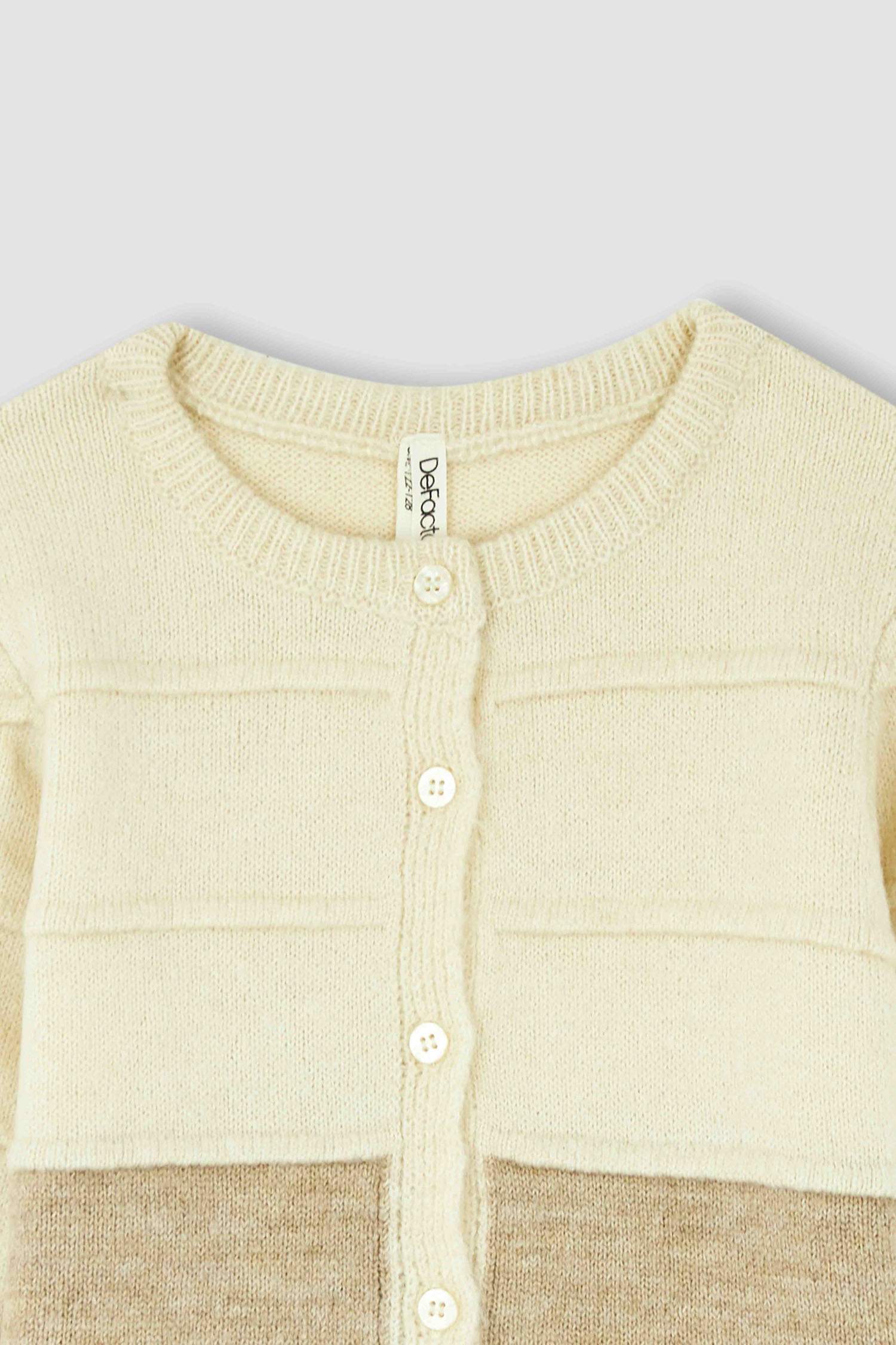 Kız Çocuk Regular Fit Bisiklet Yaka Triko Hırka