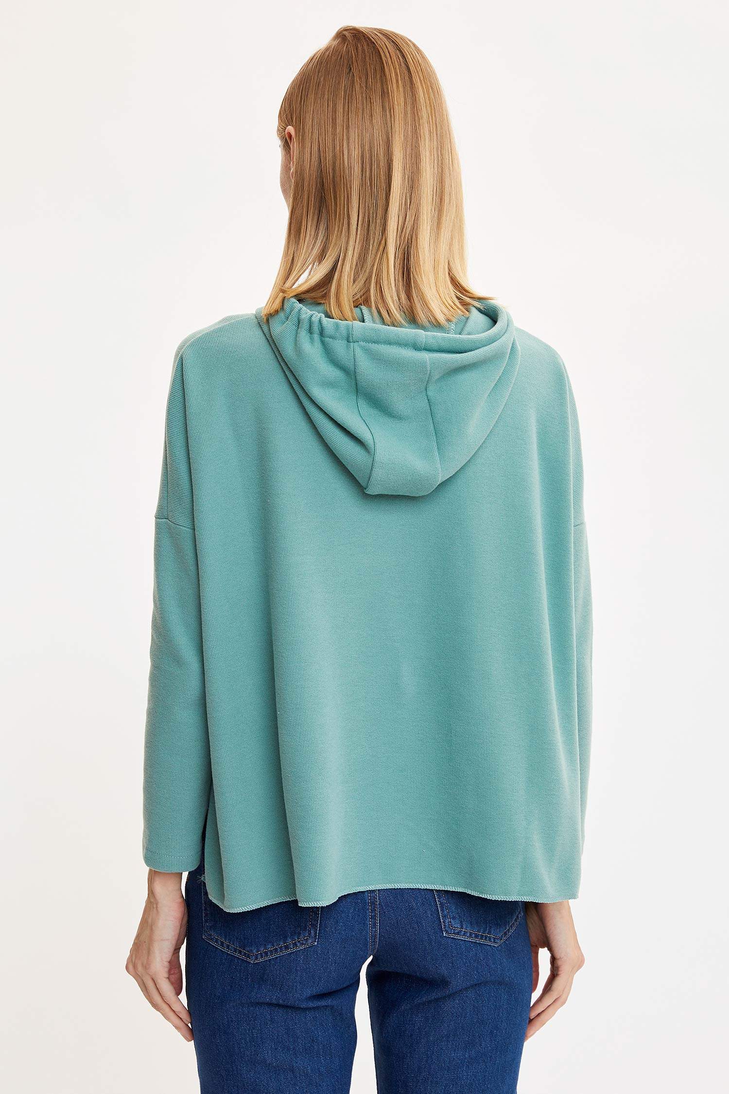 Defacto Kapüşonlu Sweatshirt. 4