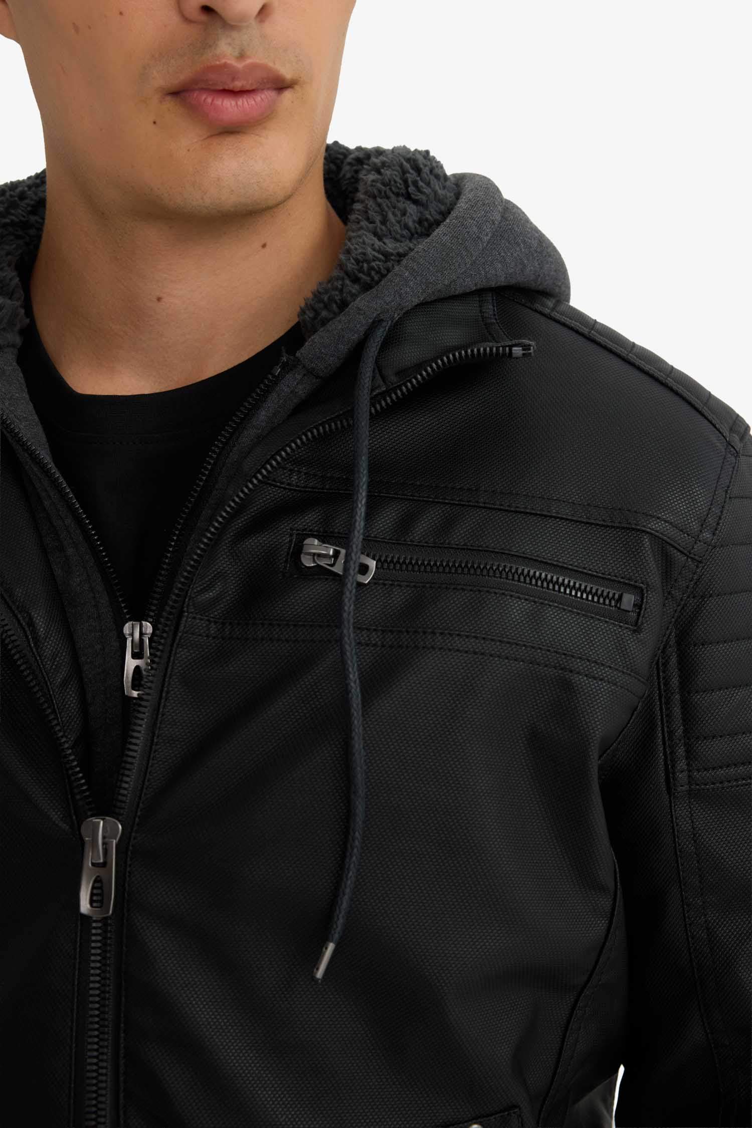 جاكيت بامب جلد صناعي وتر بروف سليم فيت بكابيشون مبطن