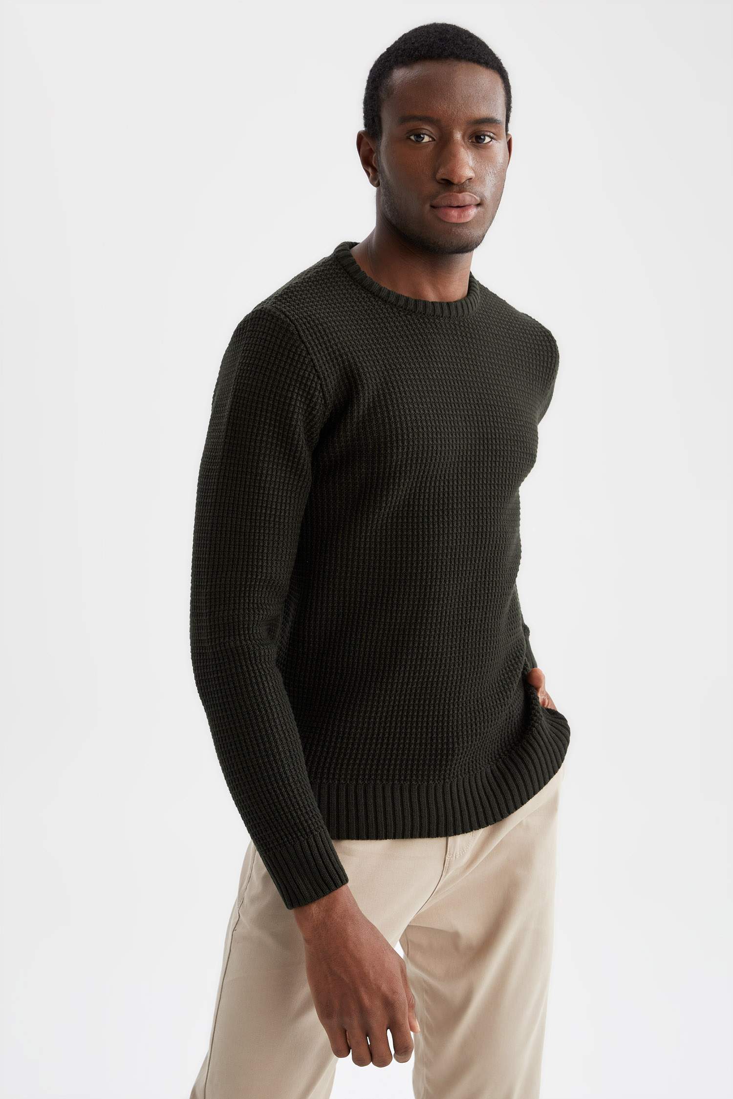 slim fit crew neck sweater