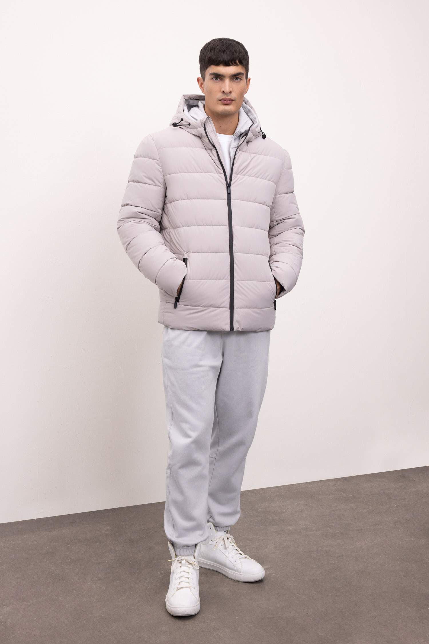 Куртка приталеного крою для чоловіків