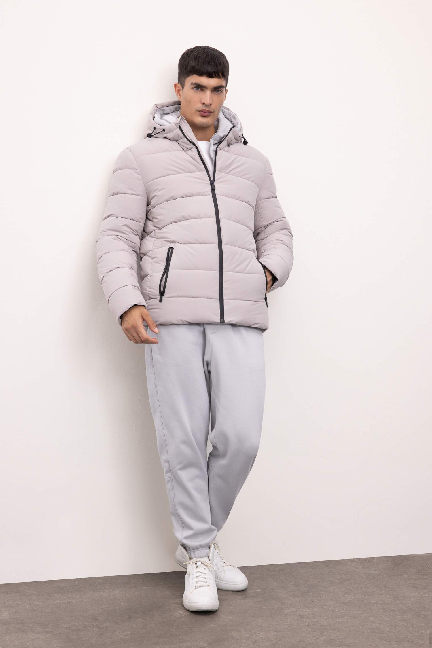 Куртка приталеного крою для чоловіків