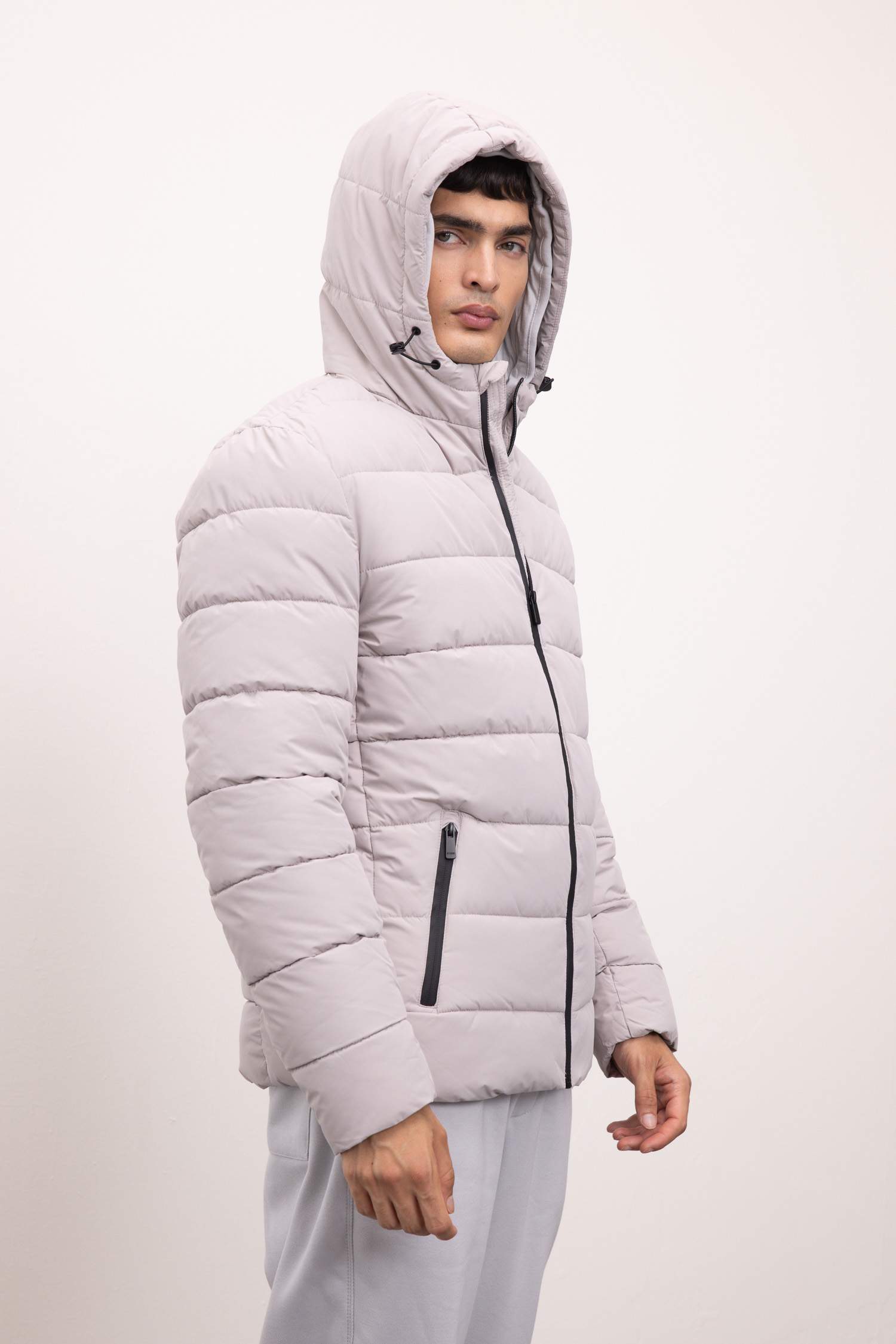 Куртка приталеного крою для чоловіків