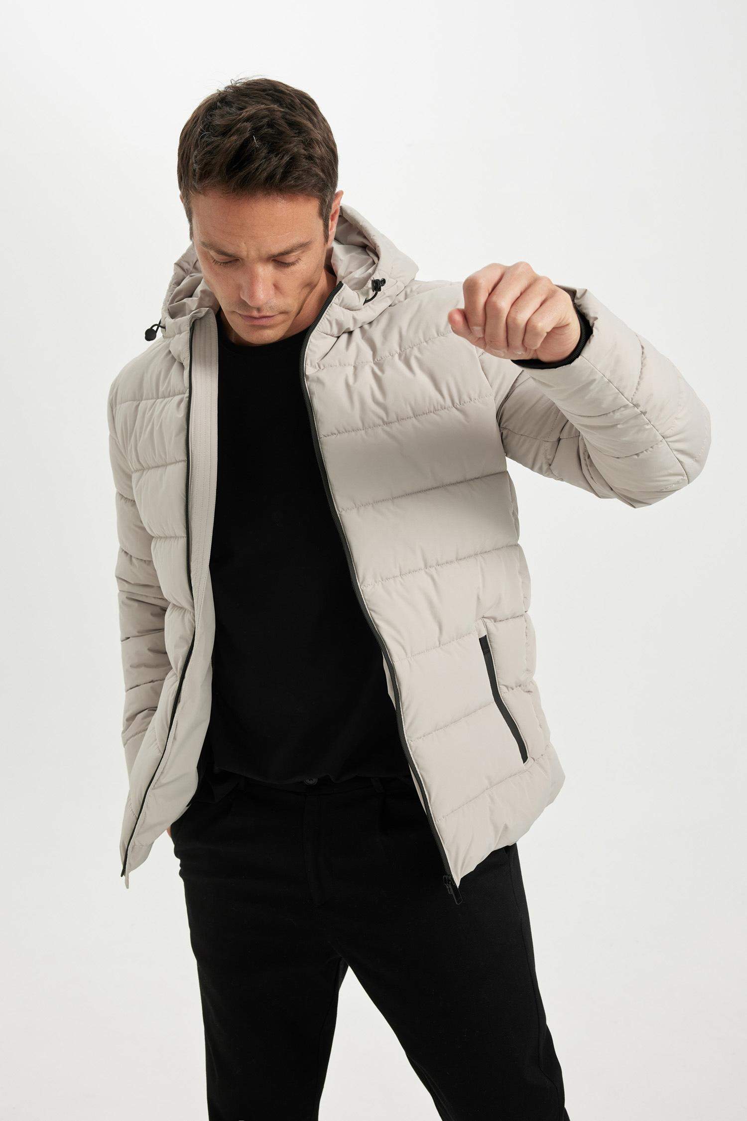 Куртка приталеного крою для чоловіків