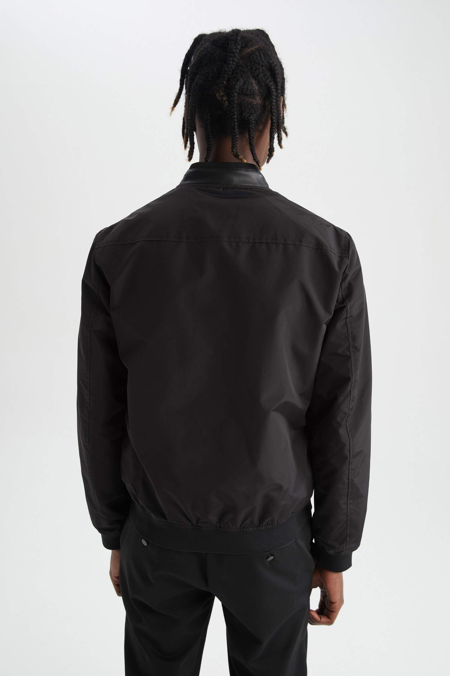 Black MEN Slim Fit Coat 2456211 | DeFacto
