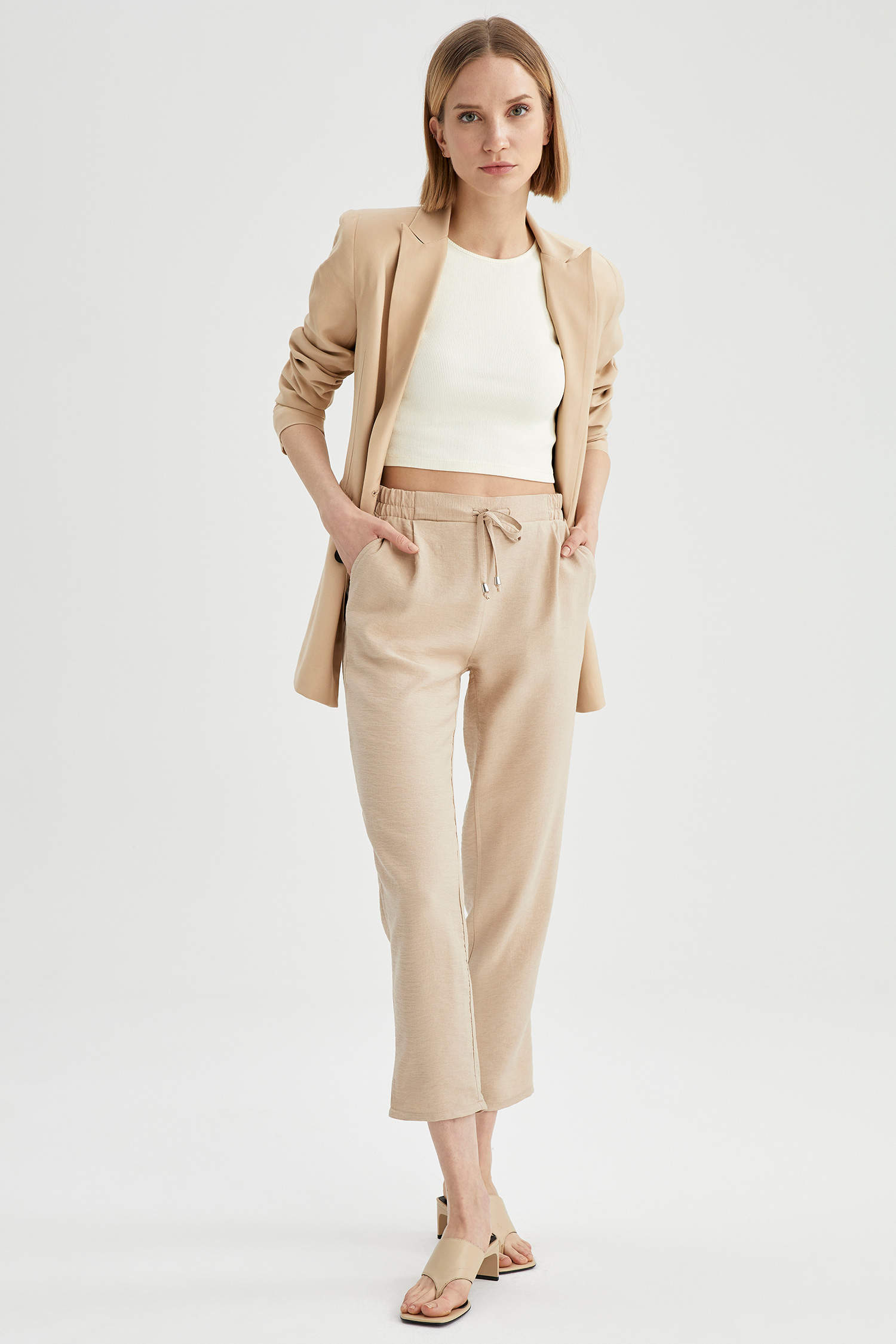 Beige Woman Relaxed Fit Waist-Tie Trousers 1964450 | DeFacto