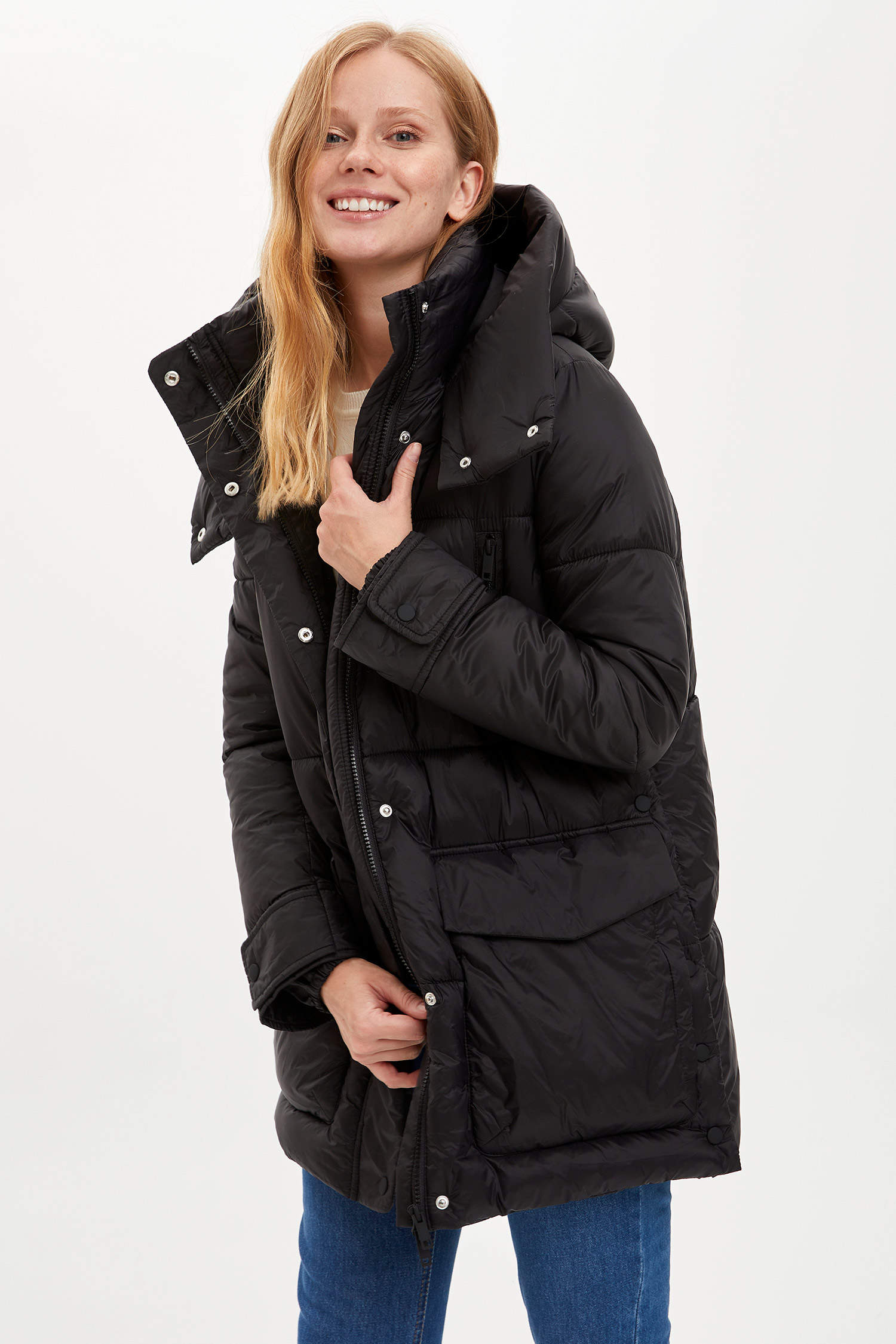 Black WOMAN Oversize Hooded Parka With Zippers 1513552 | DeFacto