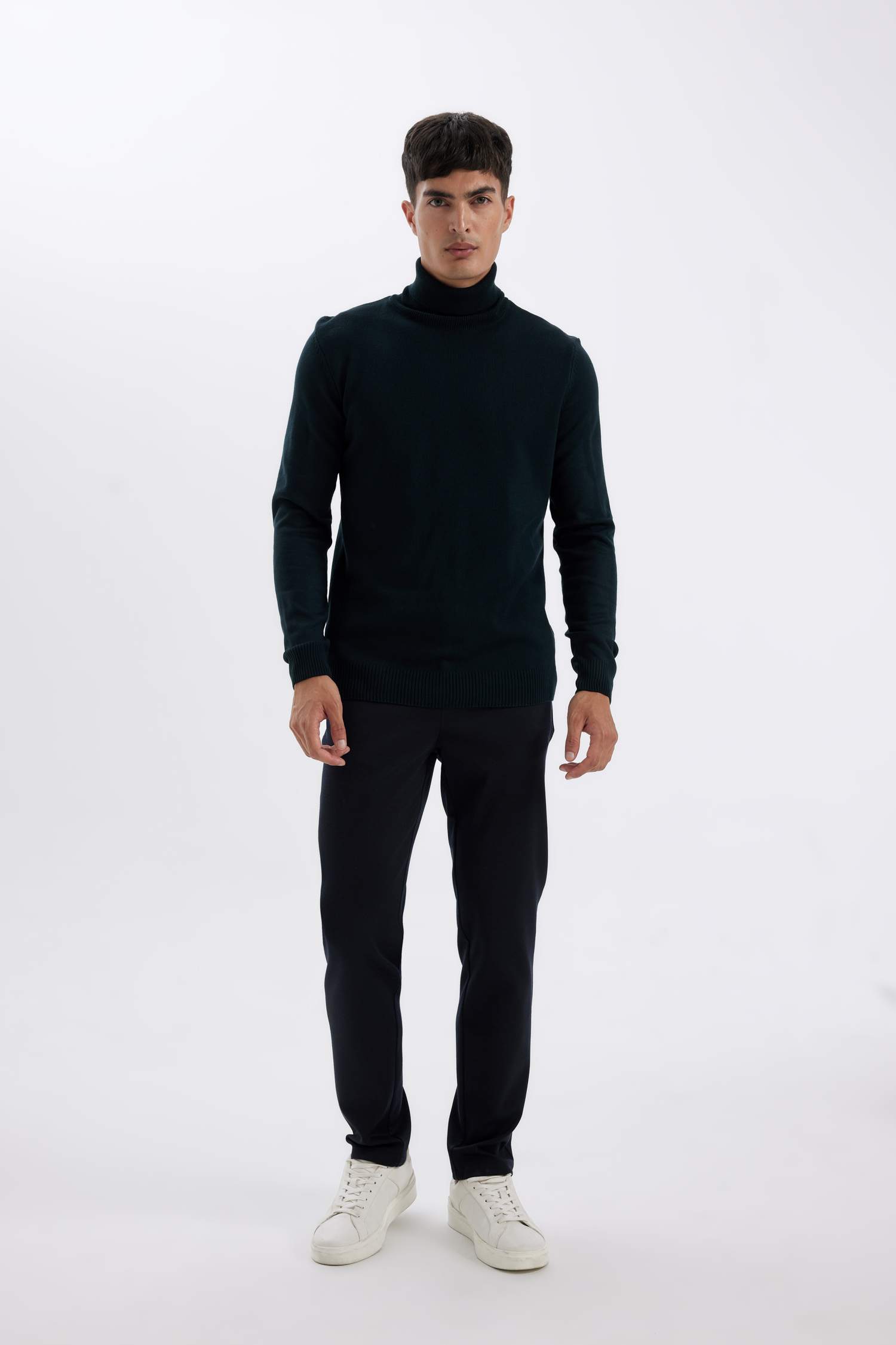 بلوفر تريكو سليم فيت هاي كول