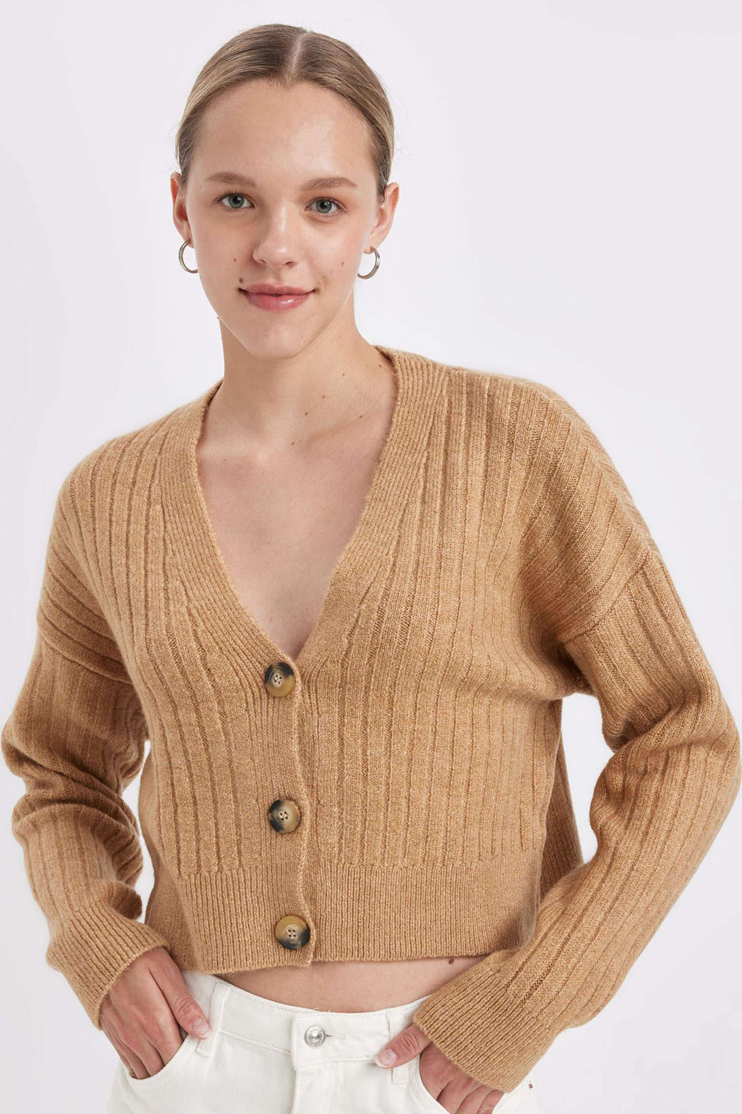 Regular Fit V Yaka Basic Düz Düğmeli Triko Hırka