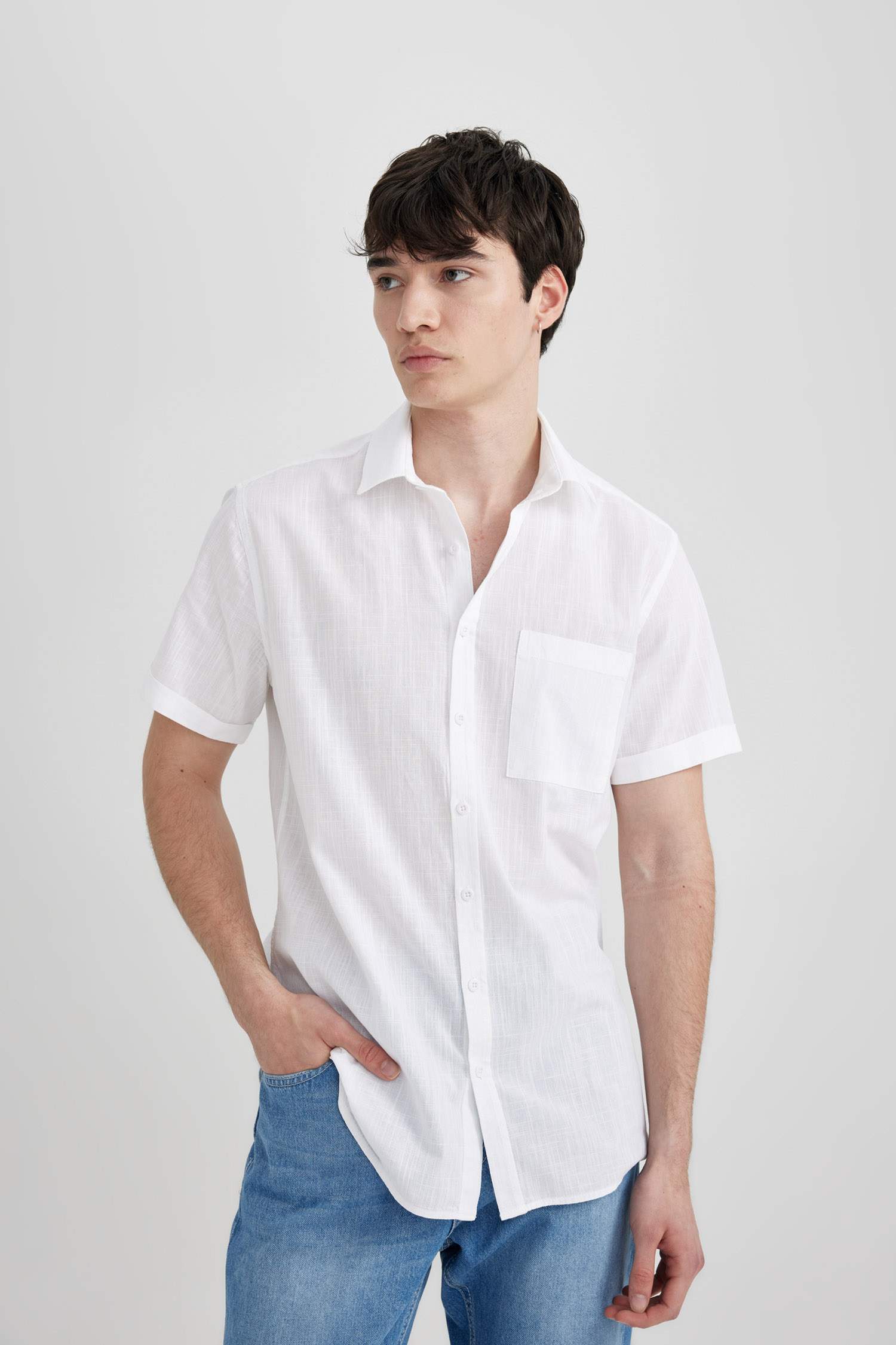Slim Fit Short Sleeve Shirt