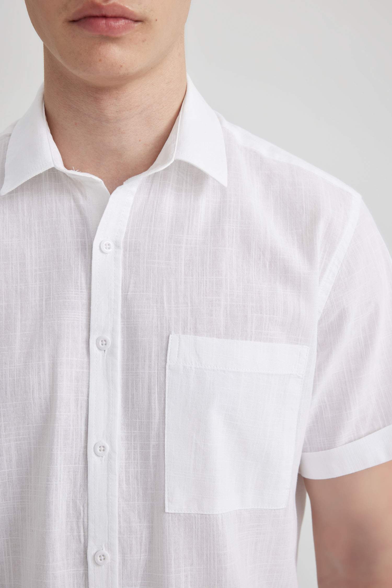 Slim Fit Short Sleeve Shirt